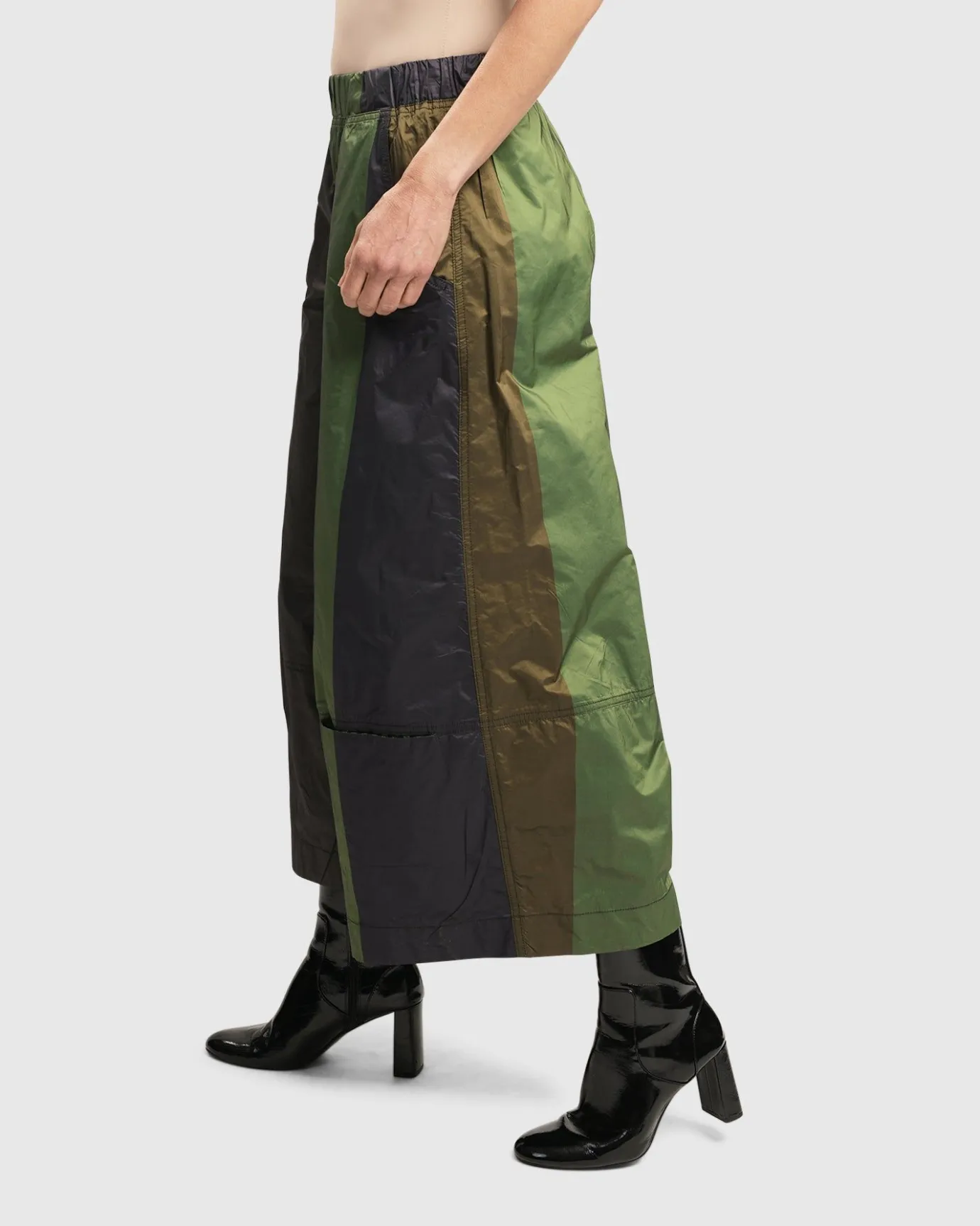Women Alembika Plus<Alfresco Market Pants, Forest