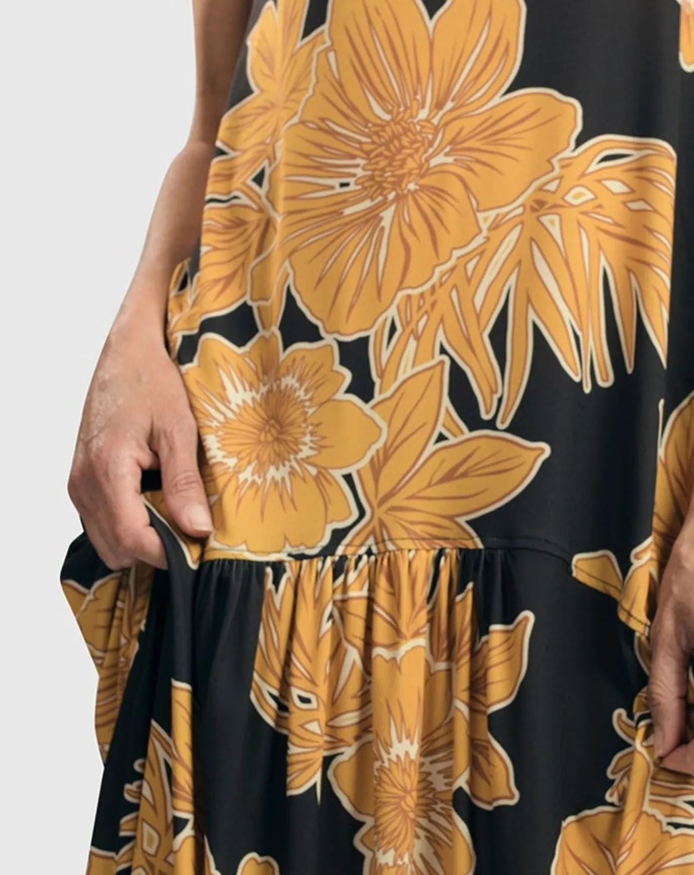 Women Alembika Dresses<Aloha Sleeveless Maxi Dress, Gold