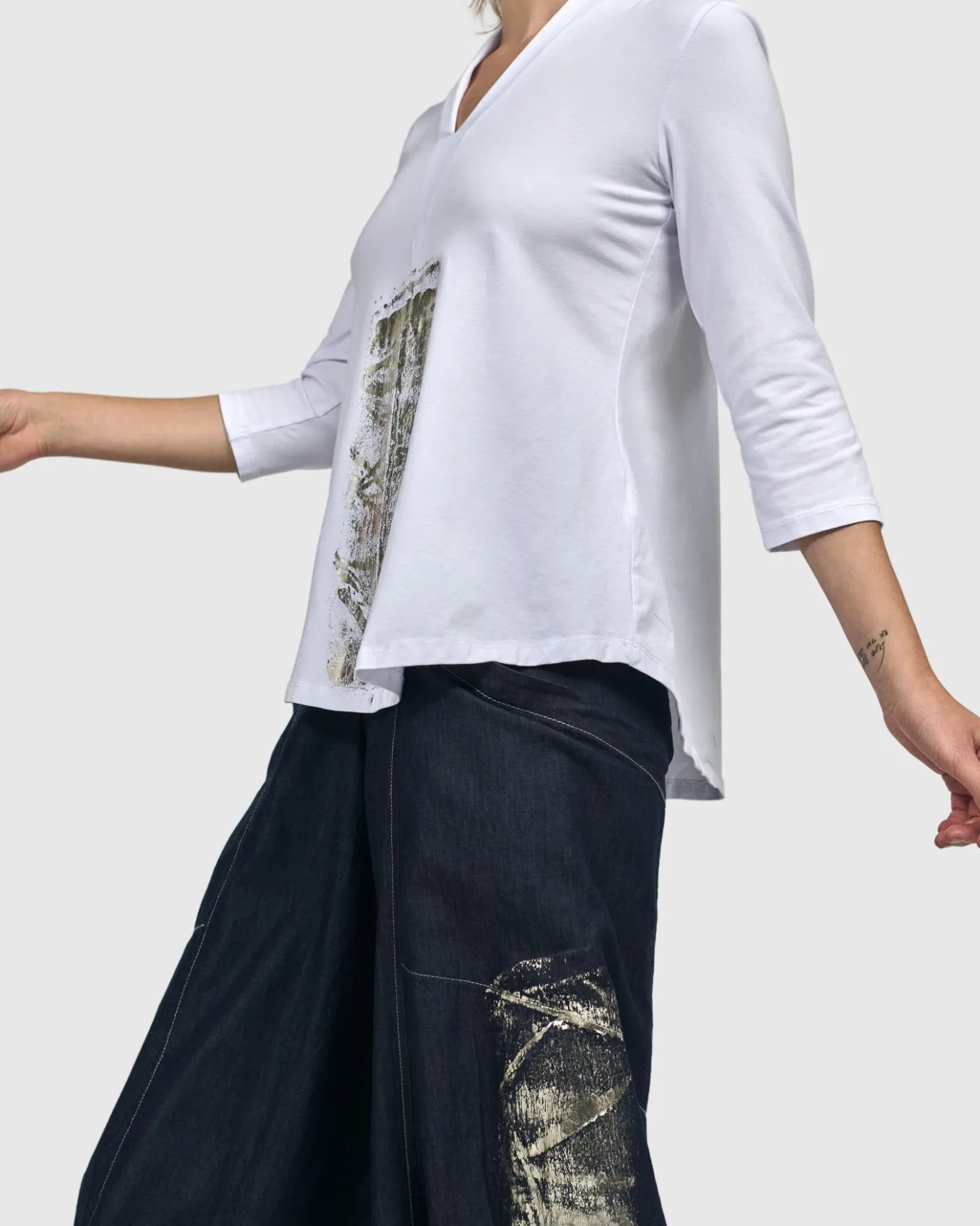 Women Alembika Plus<Anchorage V-Neck Top, White