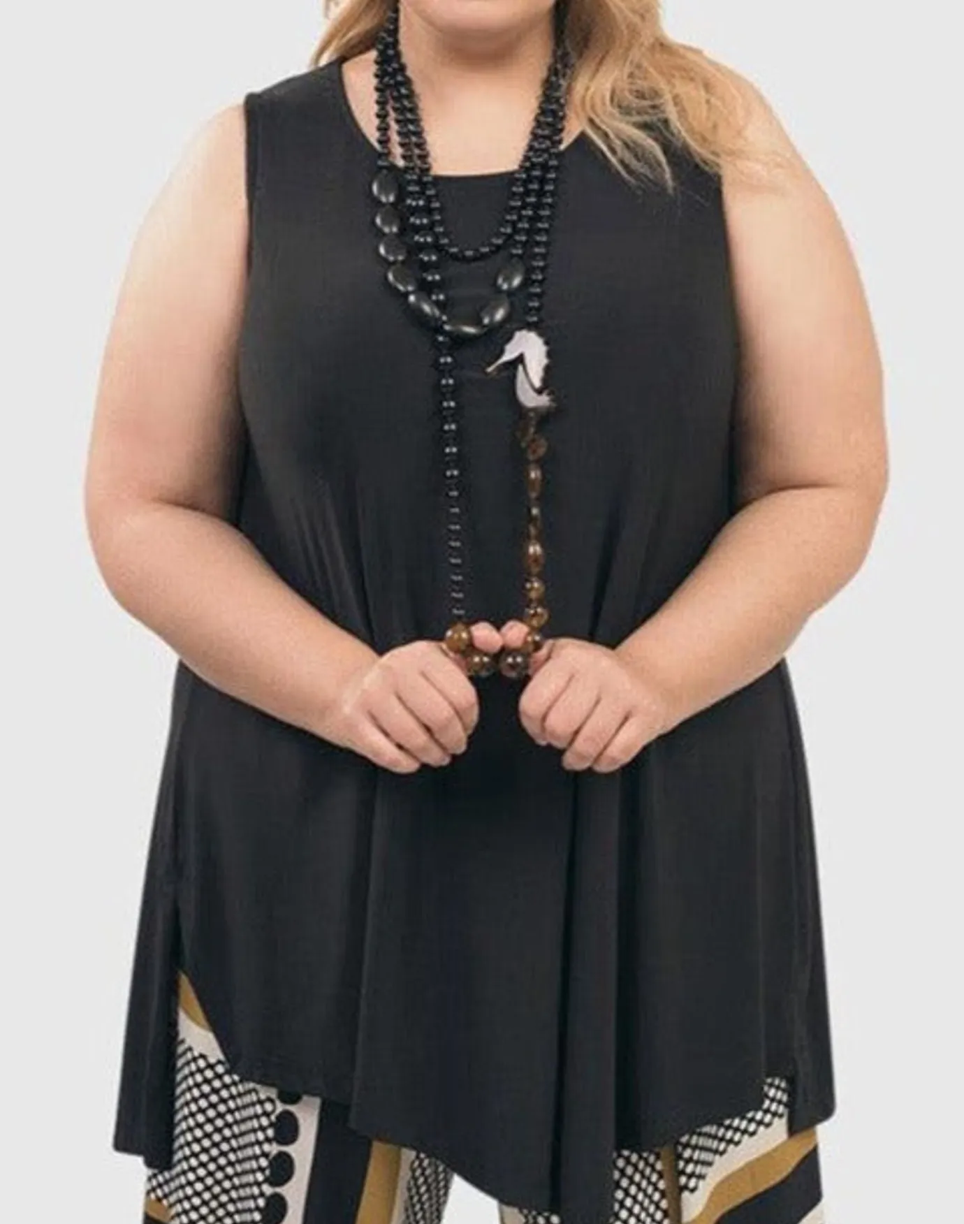 Women Alembika Plus<Ani Sleeveless Tunic Top, Black
