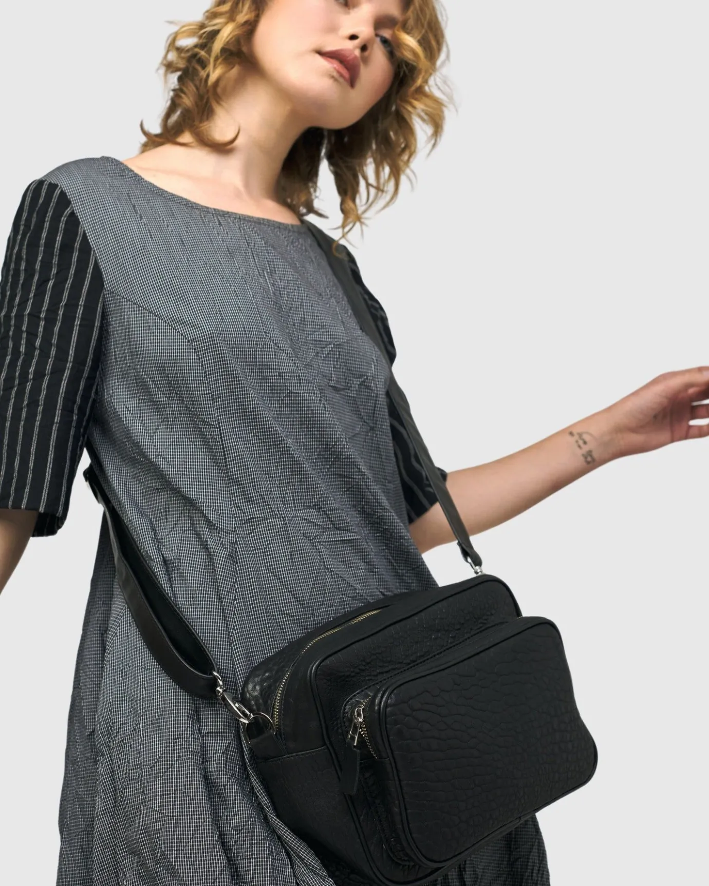 Women Alembika Bags & Pouches<Carryall Camera Bag, Black