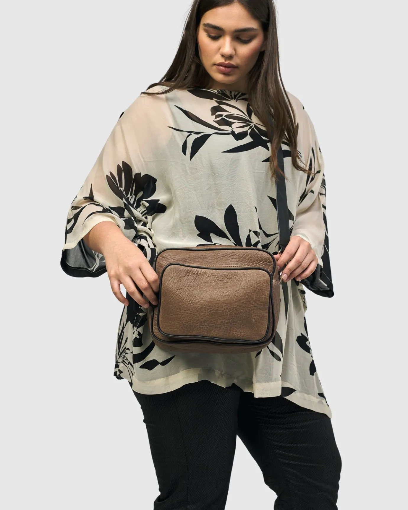 Women Alembika Bags & Pouches<Carryall Camera Bag, Wood