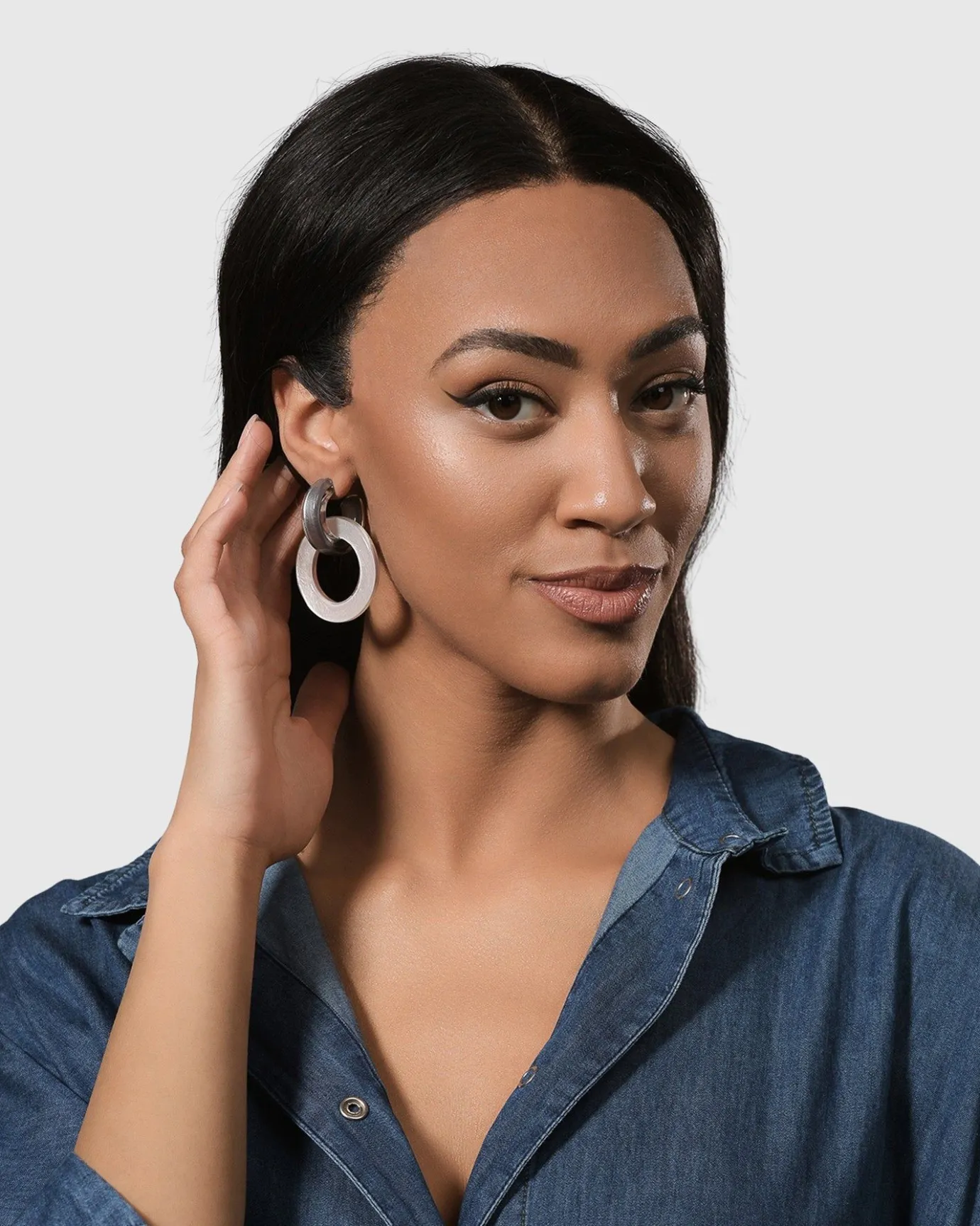 Women Alembika Jewelry<Circle Duet Earrings, Frost