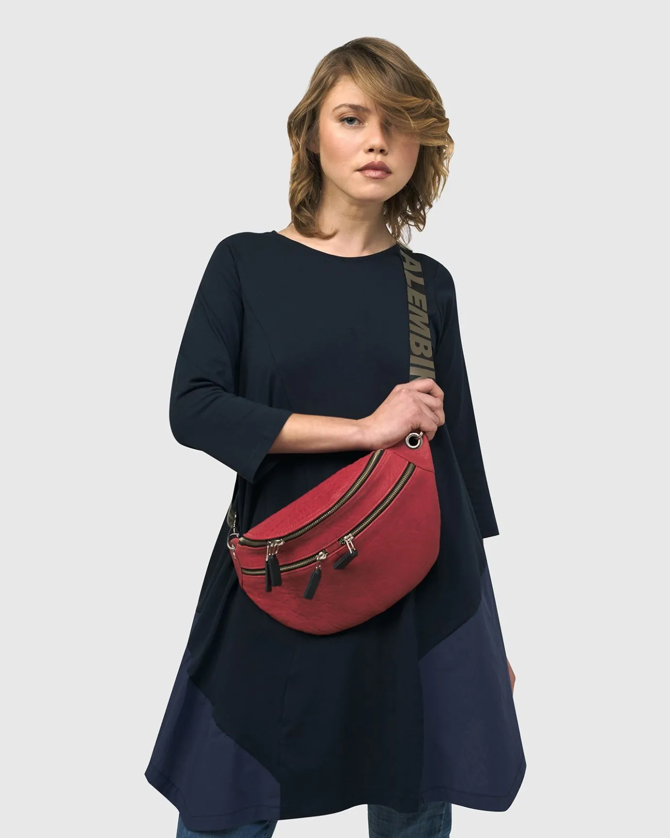 Women Alembika Accessories<Crossbody Sling Bag, Vermillion
