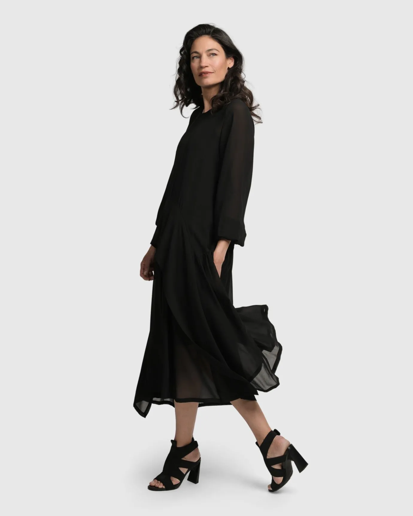 Women Alembika Plus<Cultured Club Popover Dress, Black