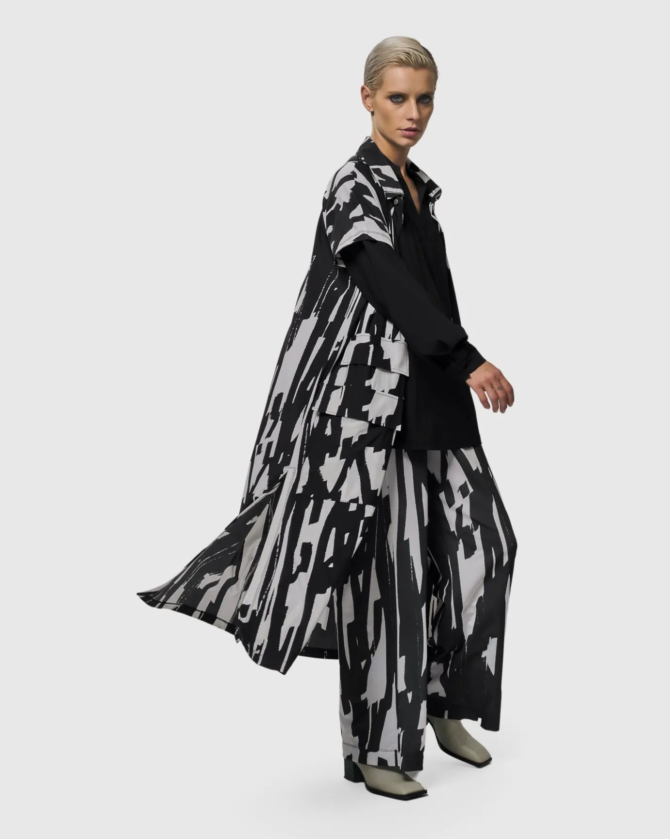 Women Alembika Plus<Cyber Short Sleeve Duster, Brush