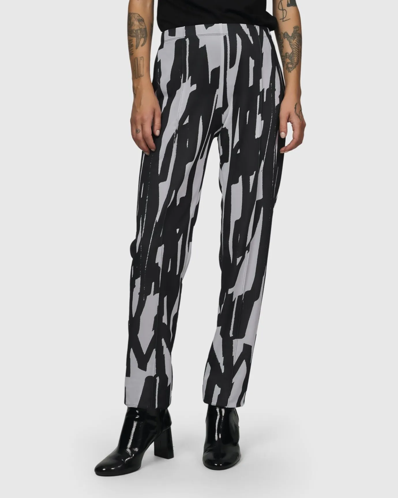 Women Alembika Plus<Cyber Slim Leg Pants, Brush