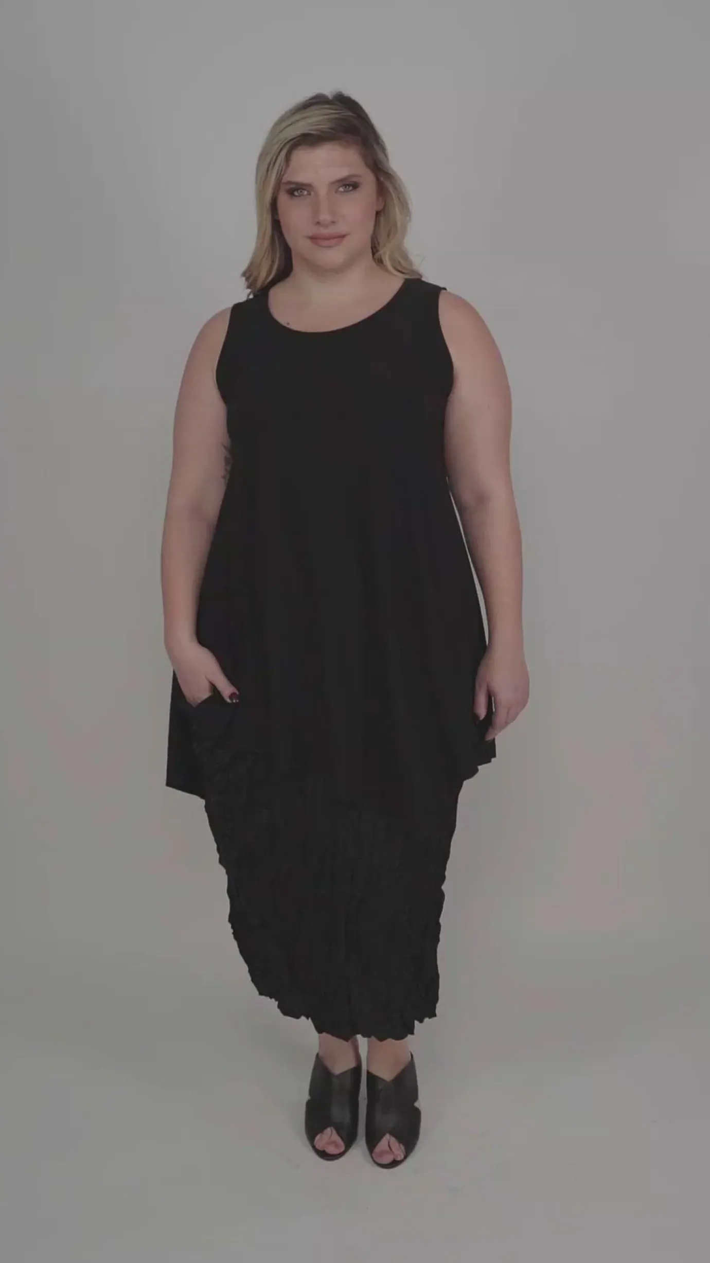 Women Alembika Tops & Tunics<Essential Asymmetrical Tunic Tank Top, Black