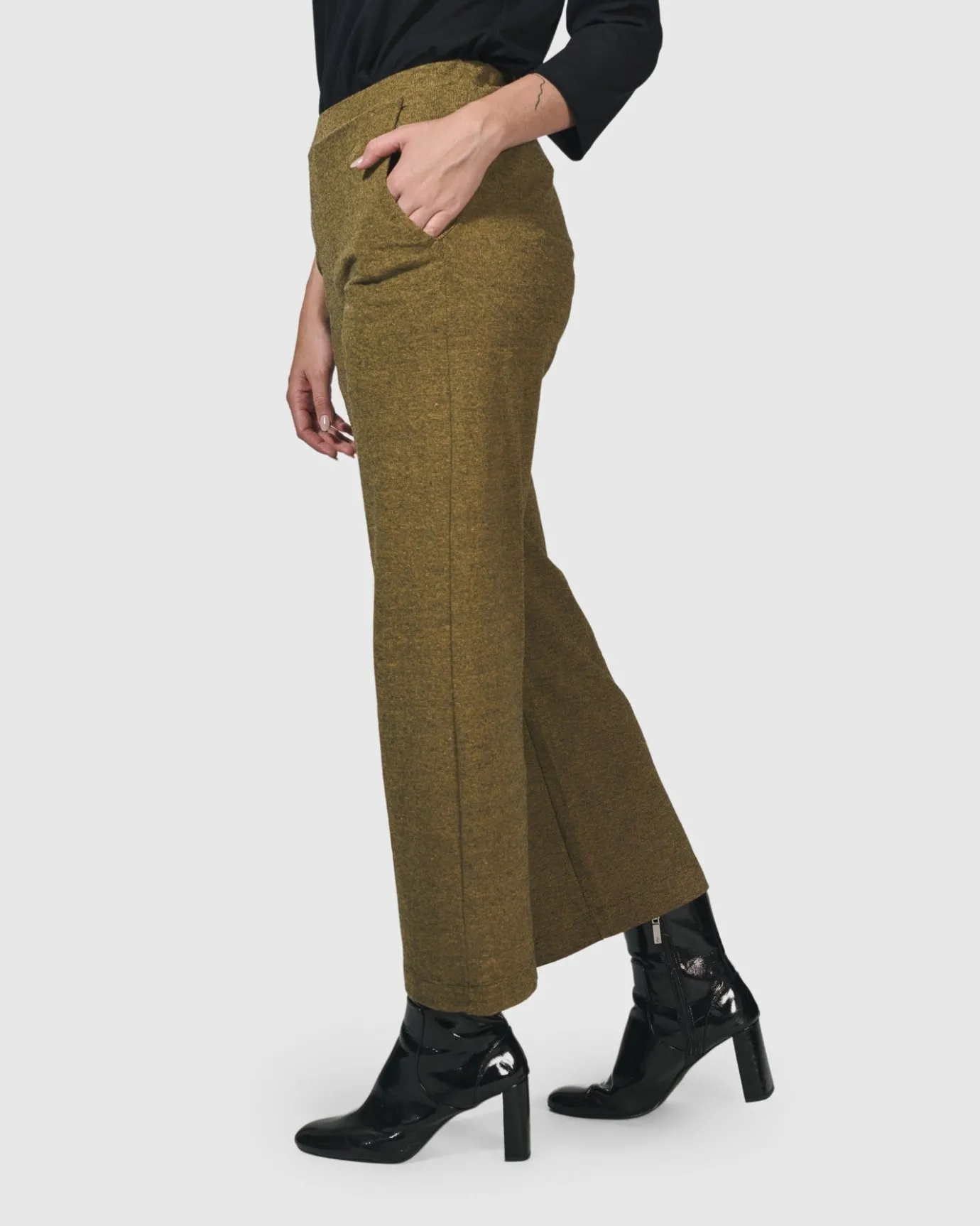 Women Alembika Plus<Essential Cropped Pants, Honey