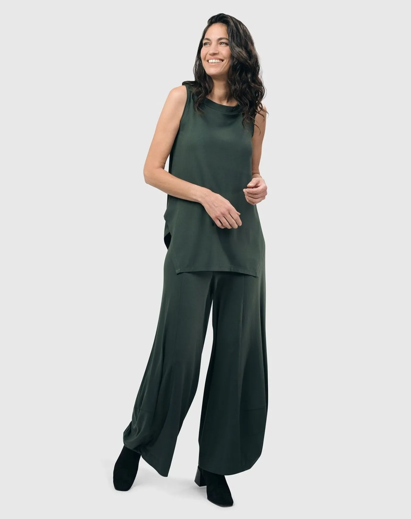 Women Alembika Tops & Tunics<Essential Cutaway Tank Top, Green