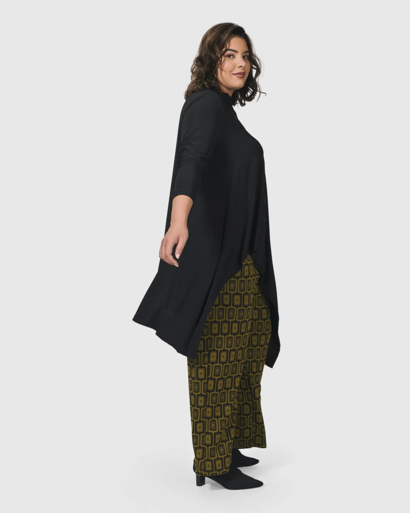 Women Alembika Tops & Tunics<Essential Hi-Lo Button Down Top, Black