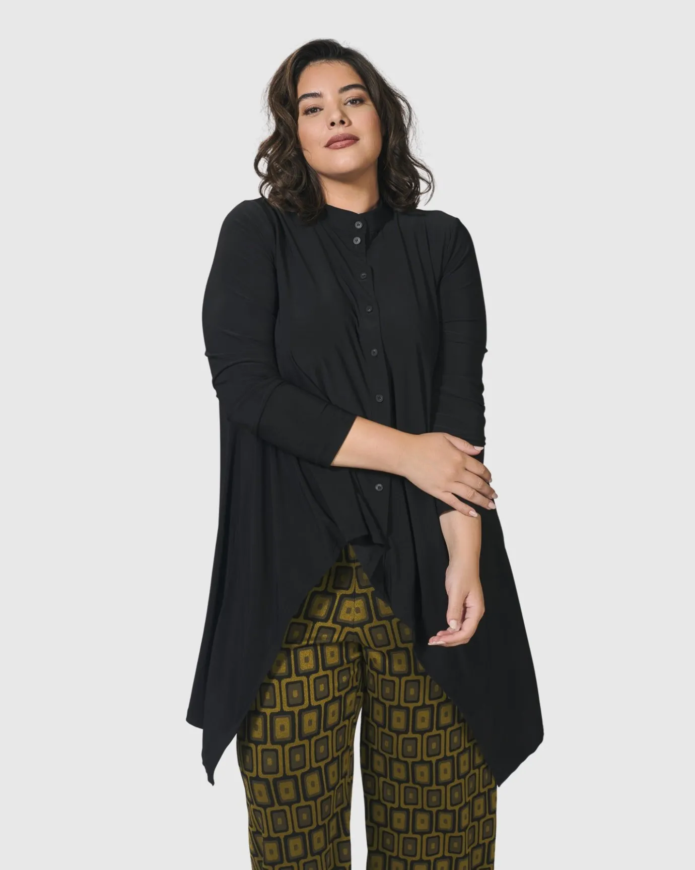 Women Alembika Tops & Tunics<Essential Hi-Lo Button Down Top, Black