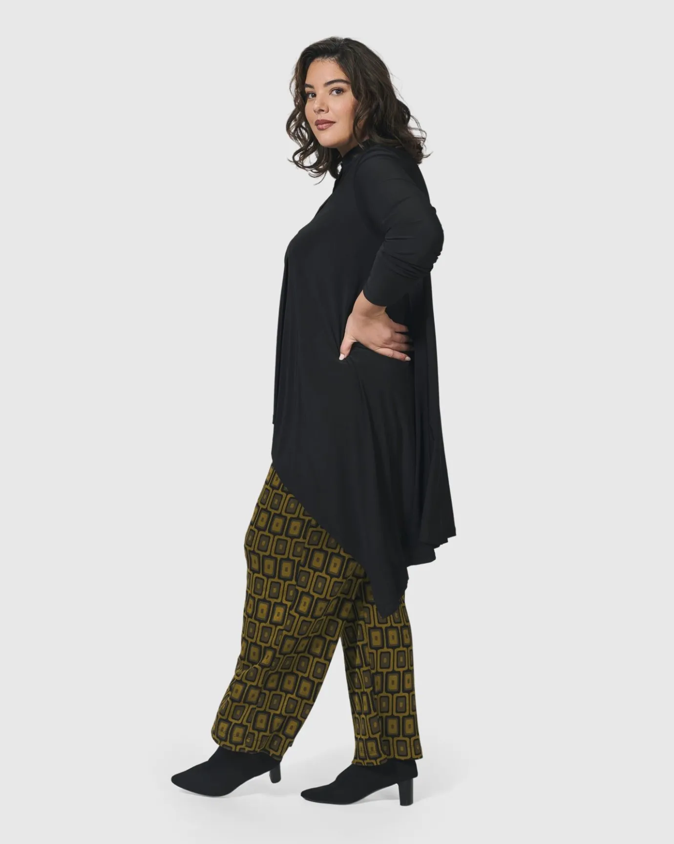 Women Alembika Tops & Tunics<Essential Hi-Lo Button Down Top, Black