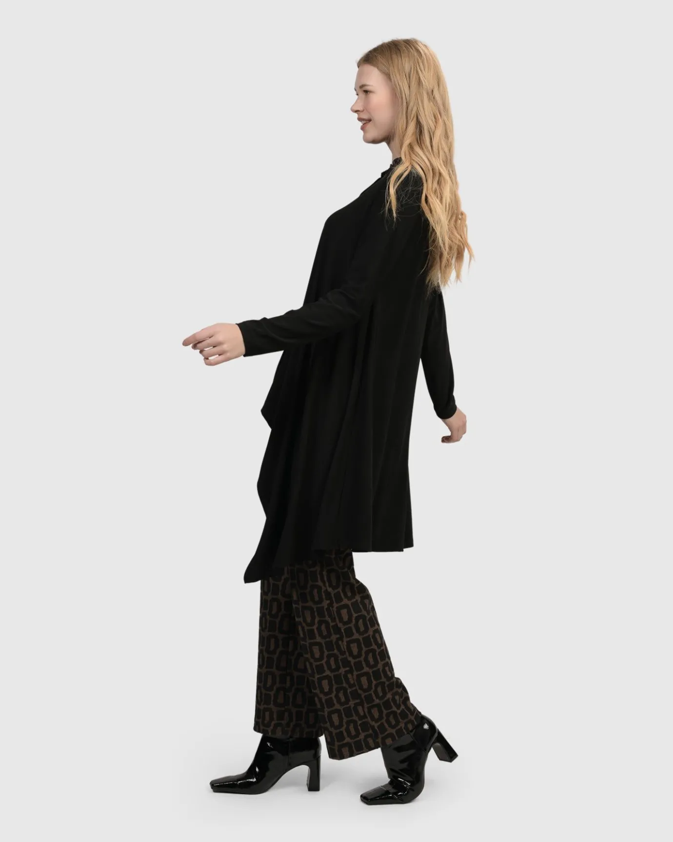Women Alembika Tops & Tunics<Essential Hi-Lo Button Down Top, Black