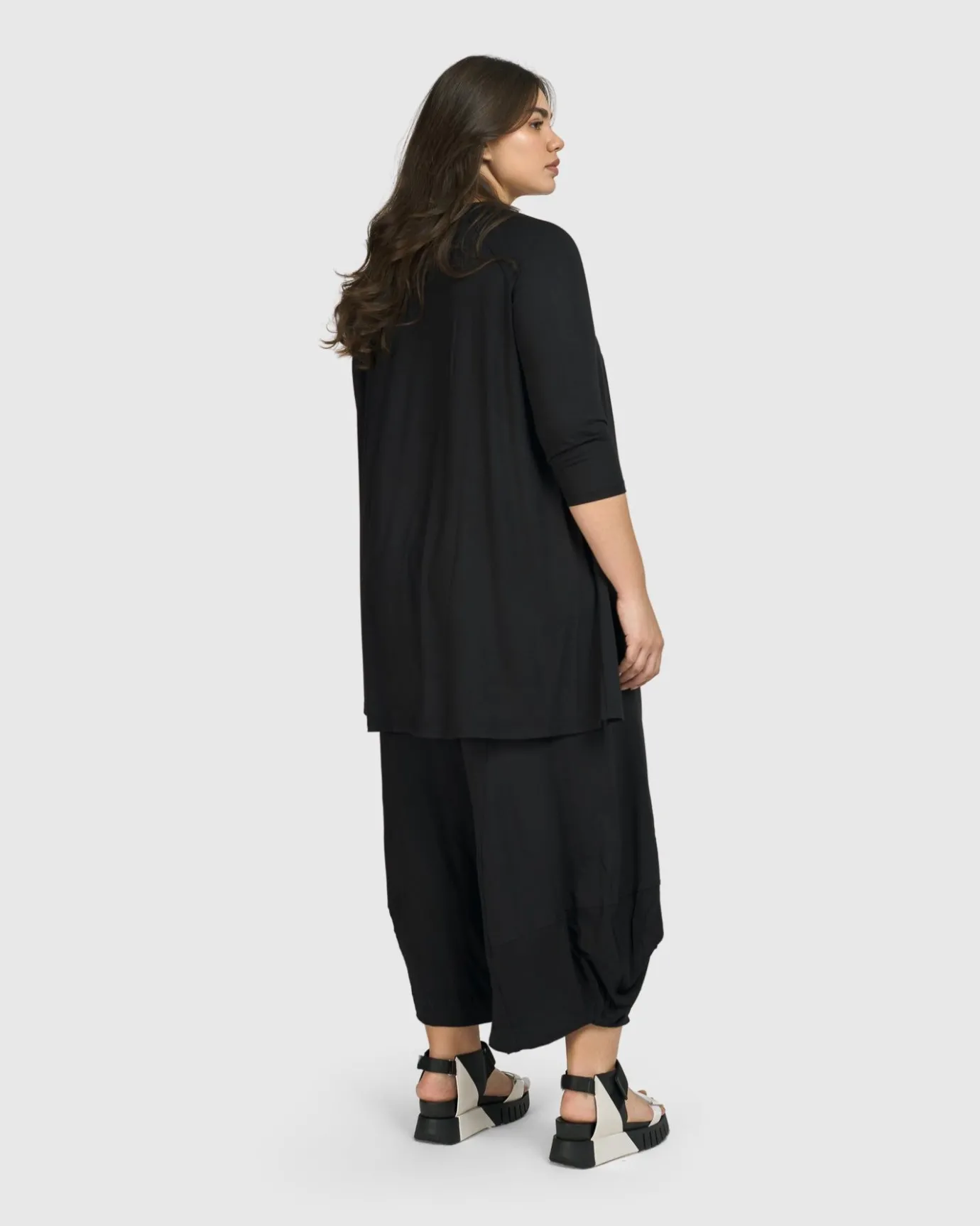 Women Alembika Plus<Essential Hi-Lo Top, Black