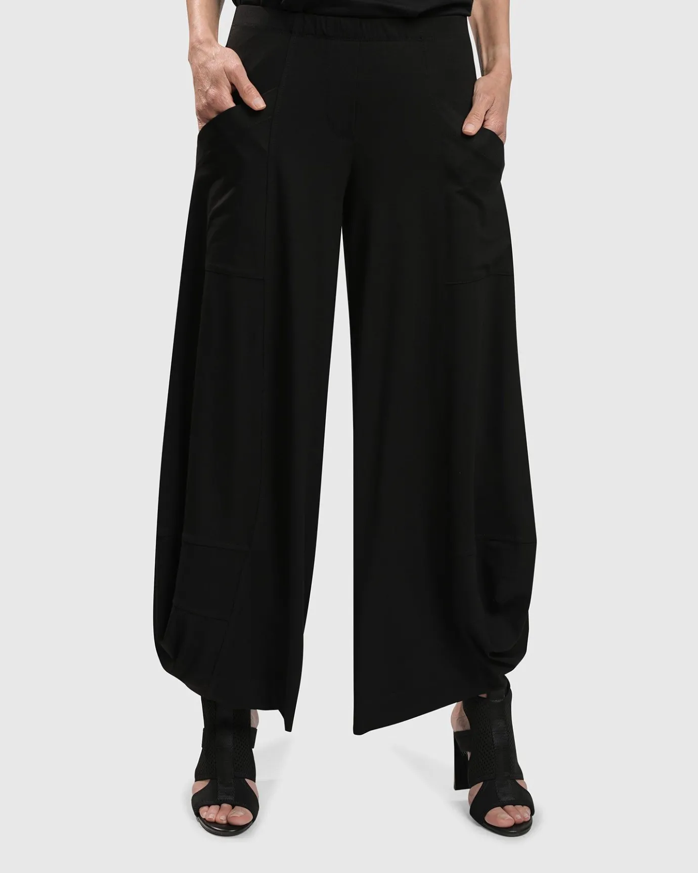 Women Alembika Plus<Essential Punto Pockets Pants, Black