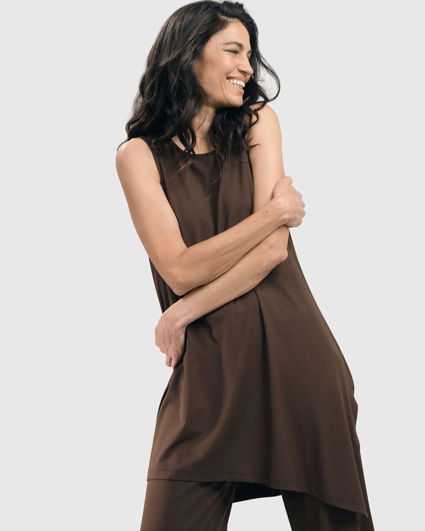 Women Alembika Plus<Essential Sleeveless Tunic Top, Coffee