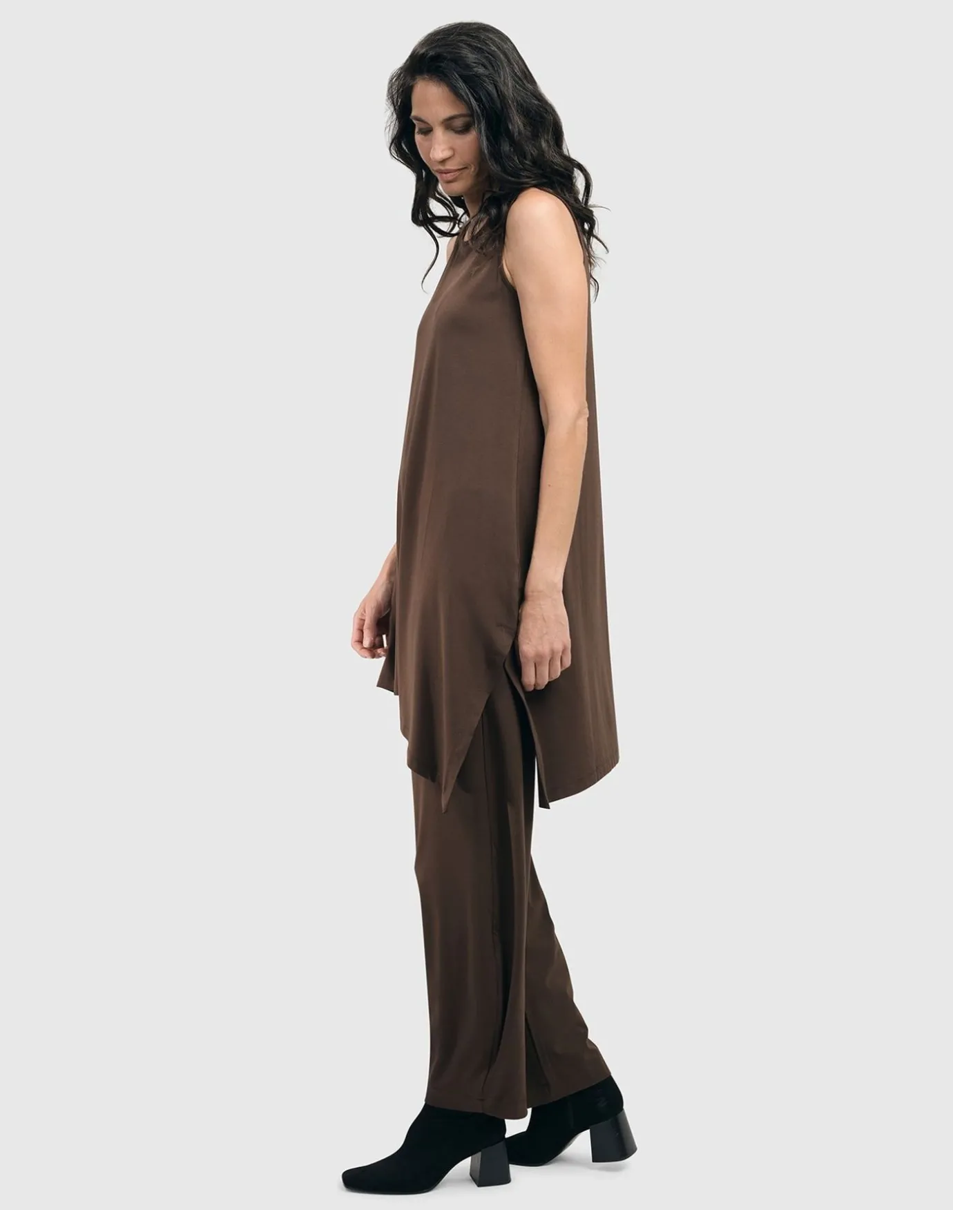 Women Alembika Plus<Essential Sleeveless Tunic Top, Coffee