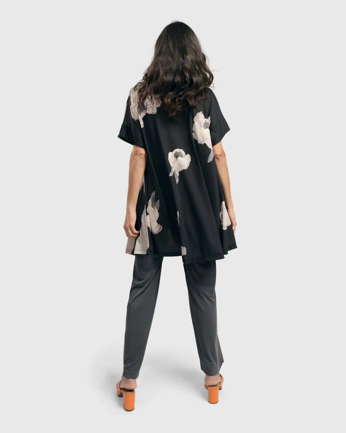 Women Alembika Plus<Essential Straight Leg Pants, Charcoal