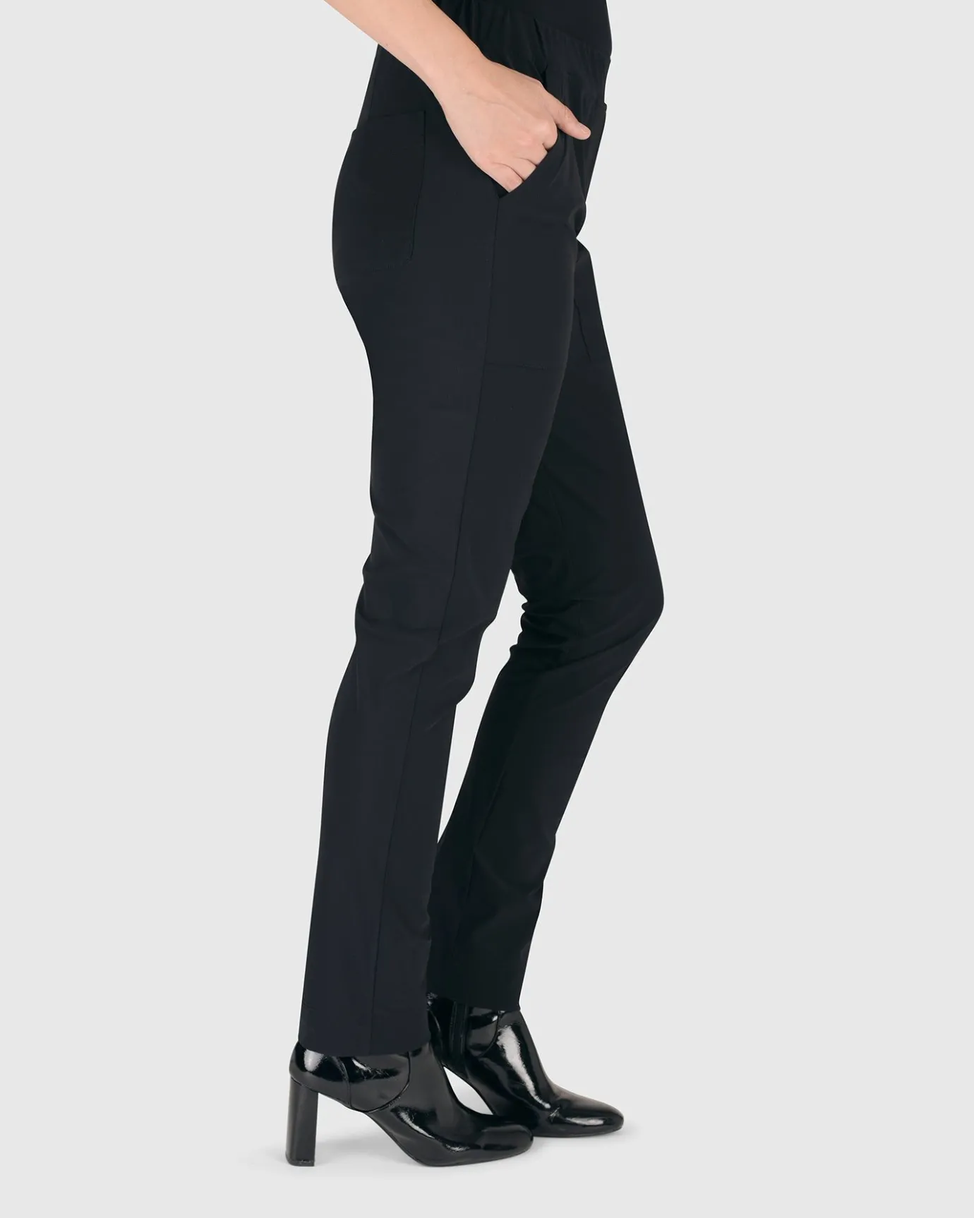 Women Alembika Plus<Essential Tekbika J-Pocket Slim Pants, Black