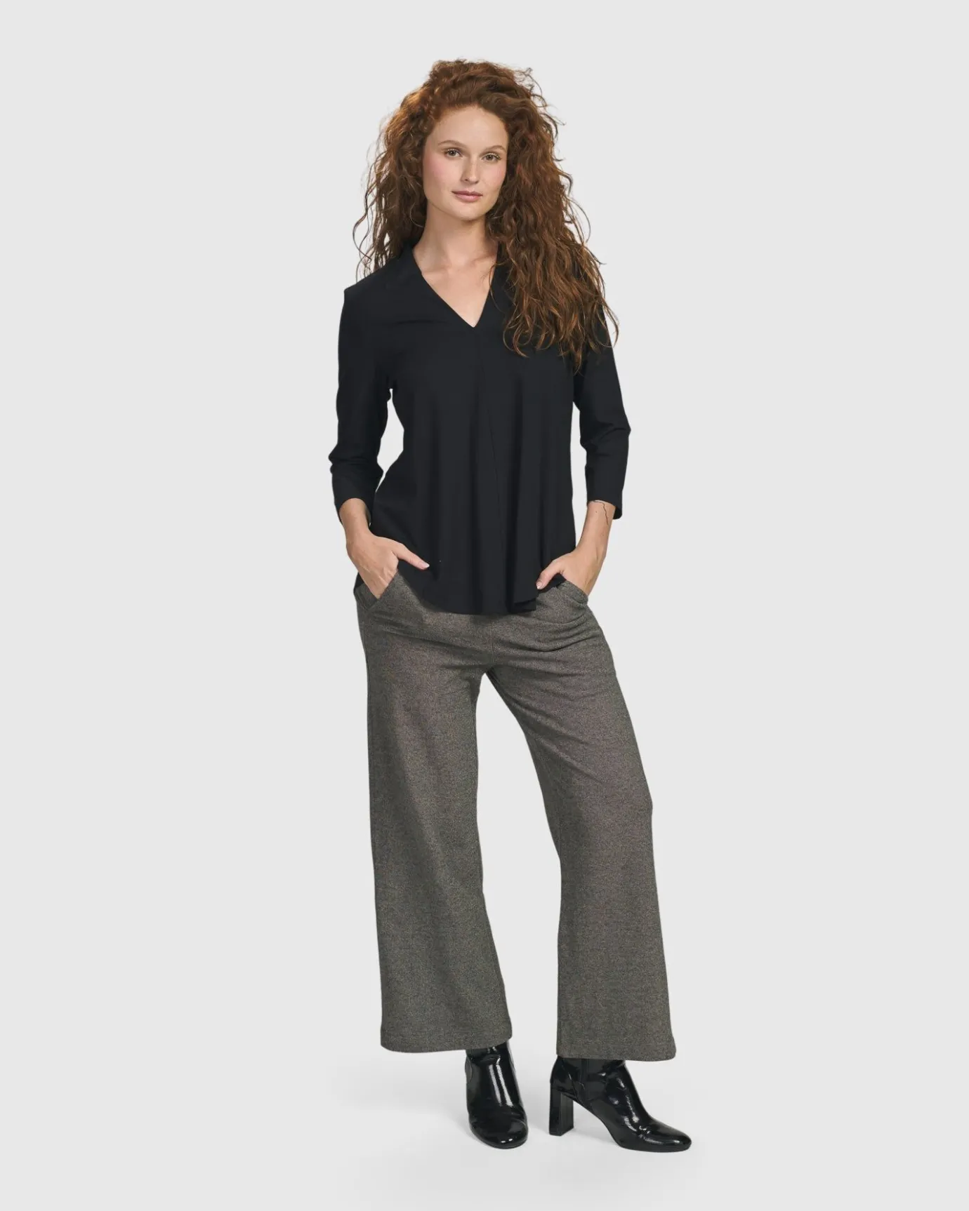 Women Alembika Tops & Tunics<Essential V-Neck Top, Black