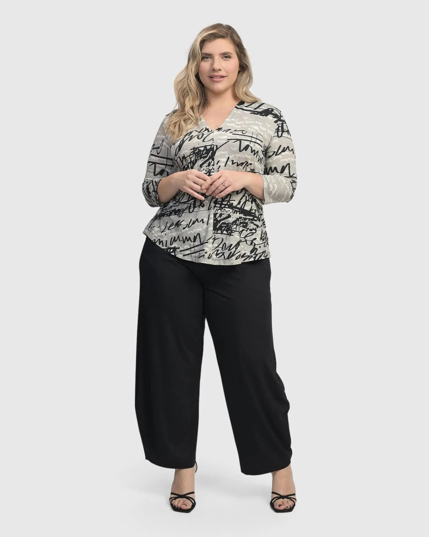 Women Alembika Tops & Tunics<Flirty Signature V Neck Top, Script