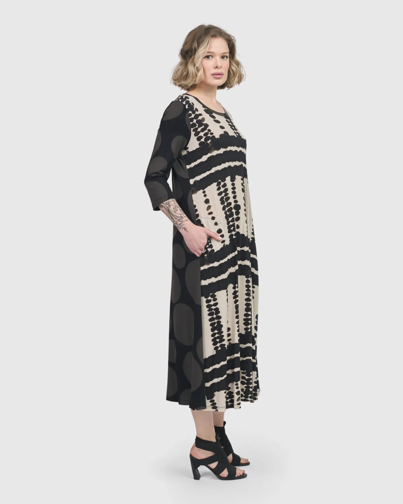 Women Alembika Plus<Incan Trail T-Shirt Dress, Savanna