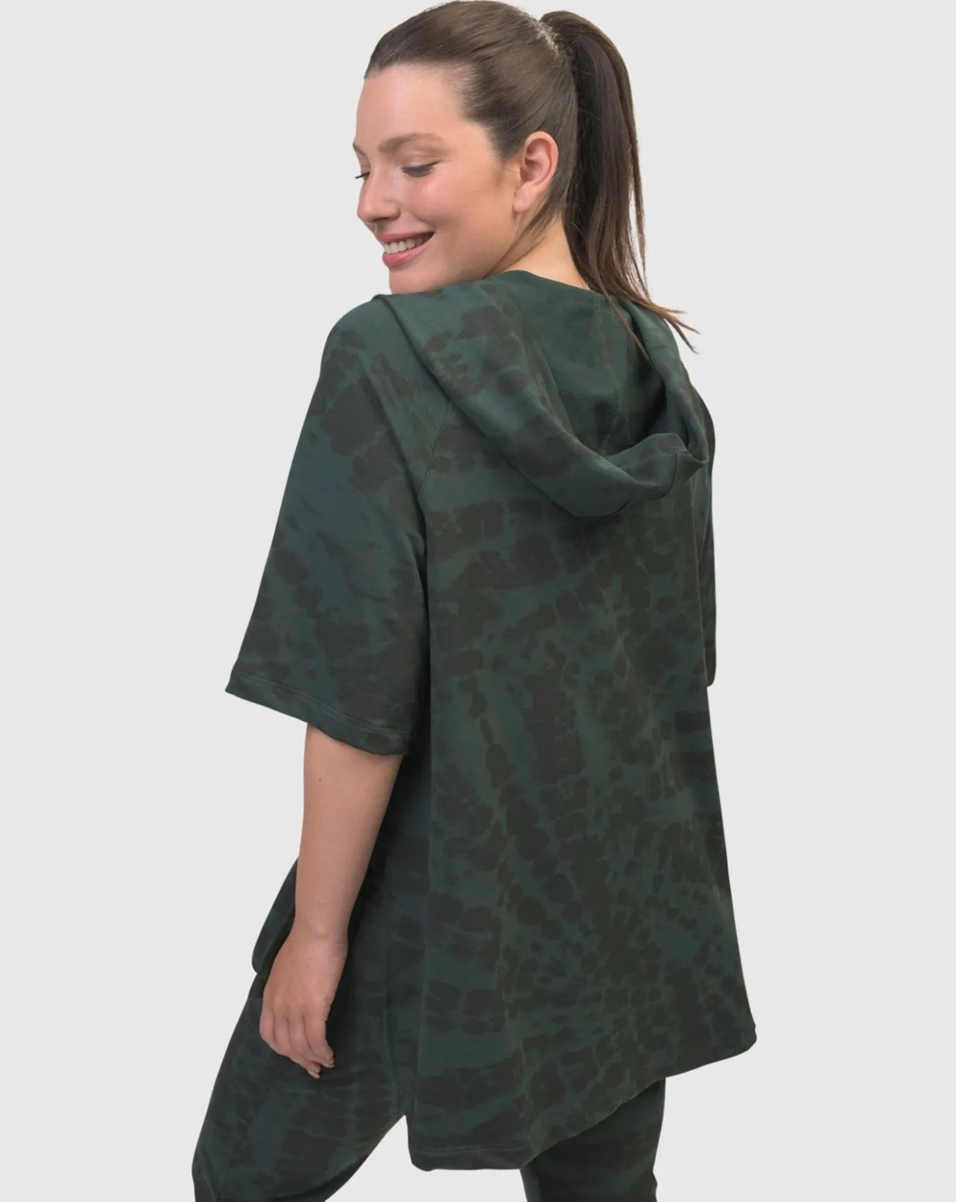 Women Alembika Tops & Tunics<Inhale Hooded Hi-Lo Top, Forest Tie-Dye