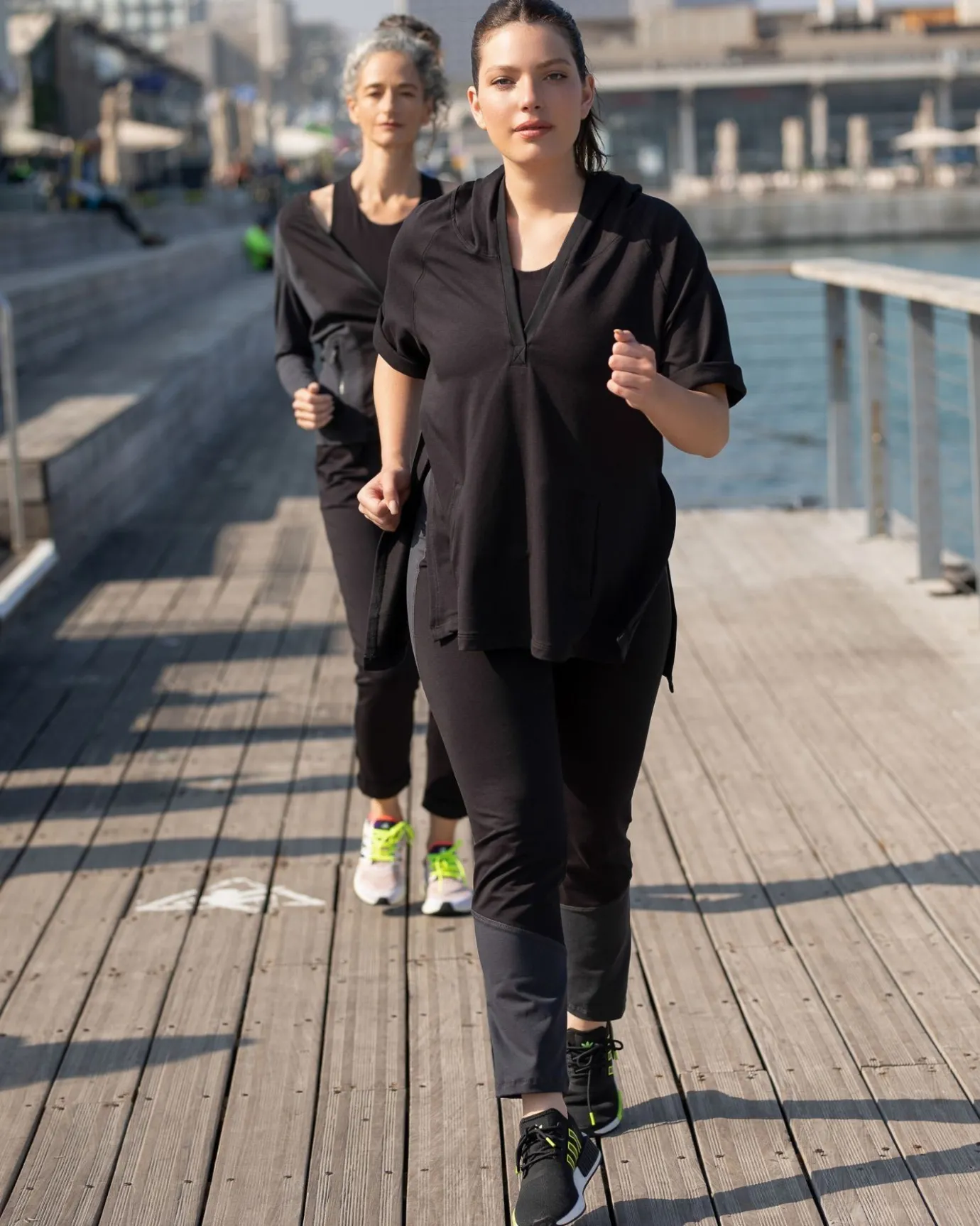 Women Alembika Tops & Tunics<Inhale Hooded Hi-Lo Top, Solid Black