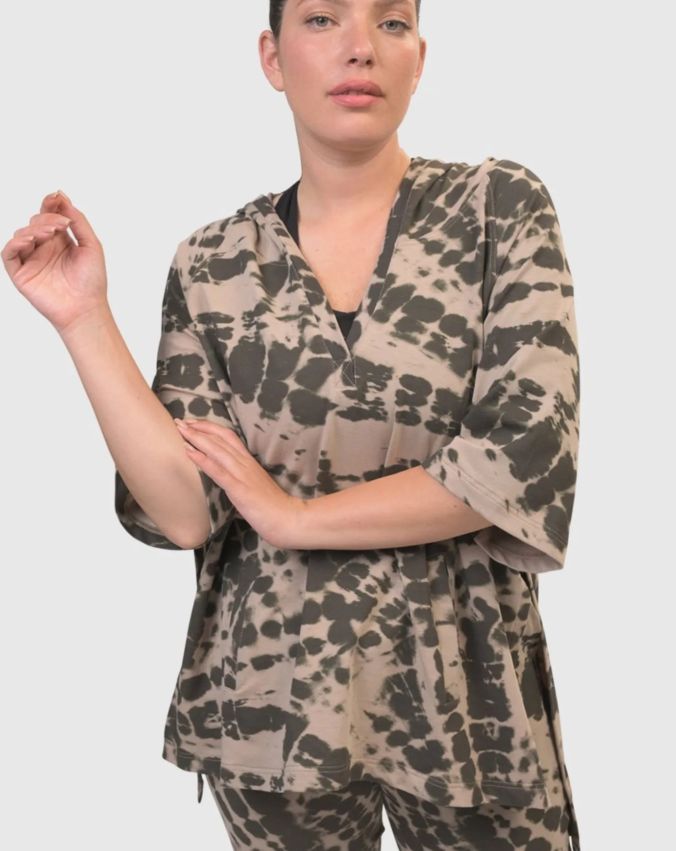 Women Alembika Tops & Tunics<Inhale Hooded Hi-Lo Top, Stone Tie-Dye