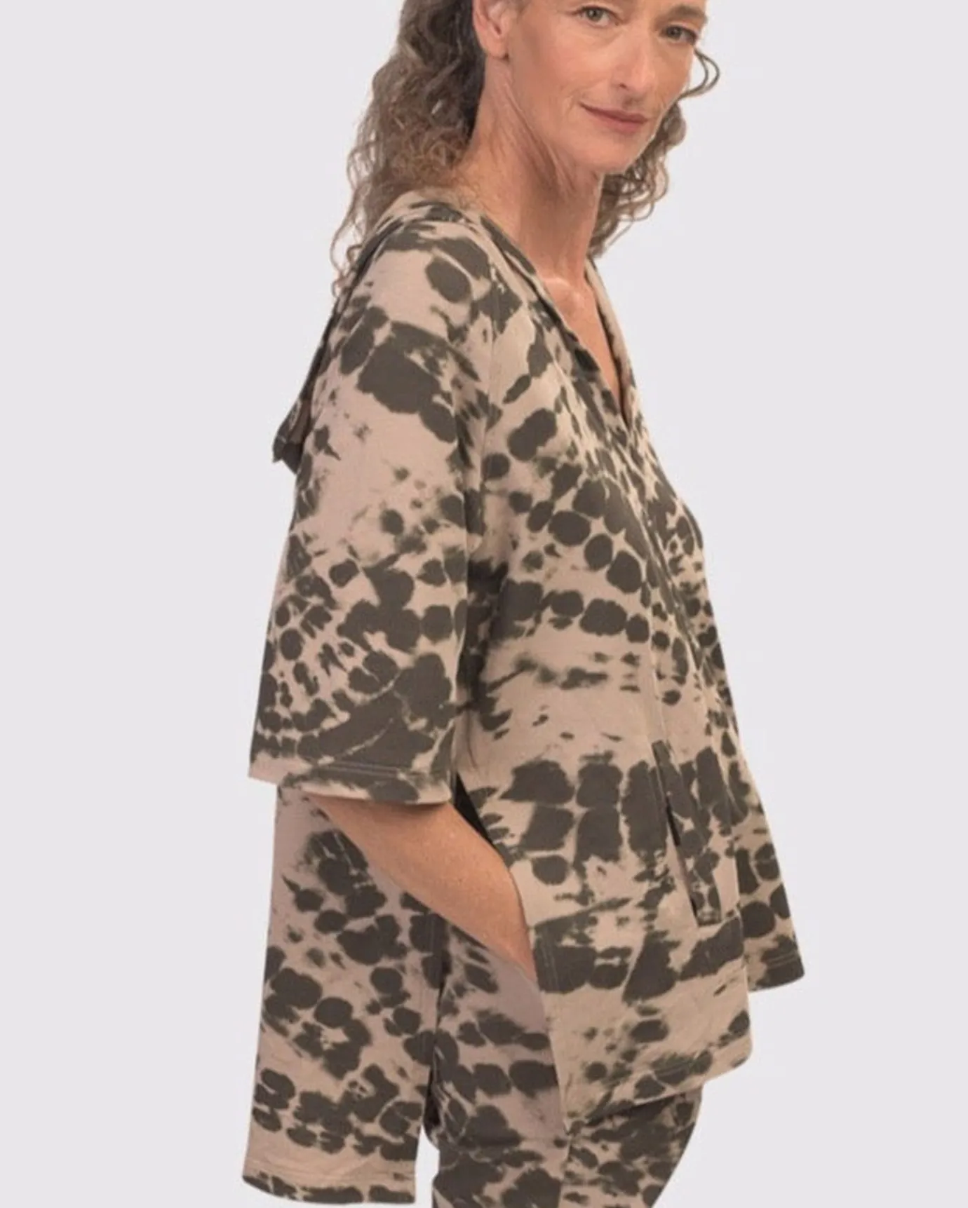 Women Alembika Tops & Tunics<Inhale Hooded Hi-Lo Top, Stone Tie-Dye
