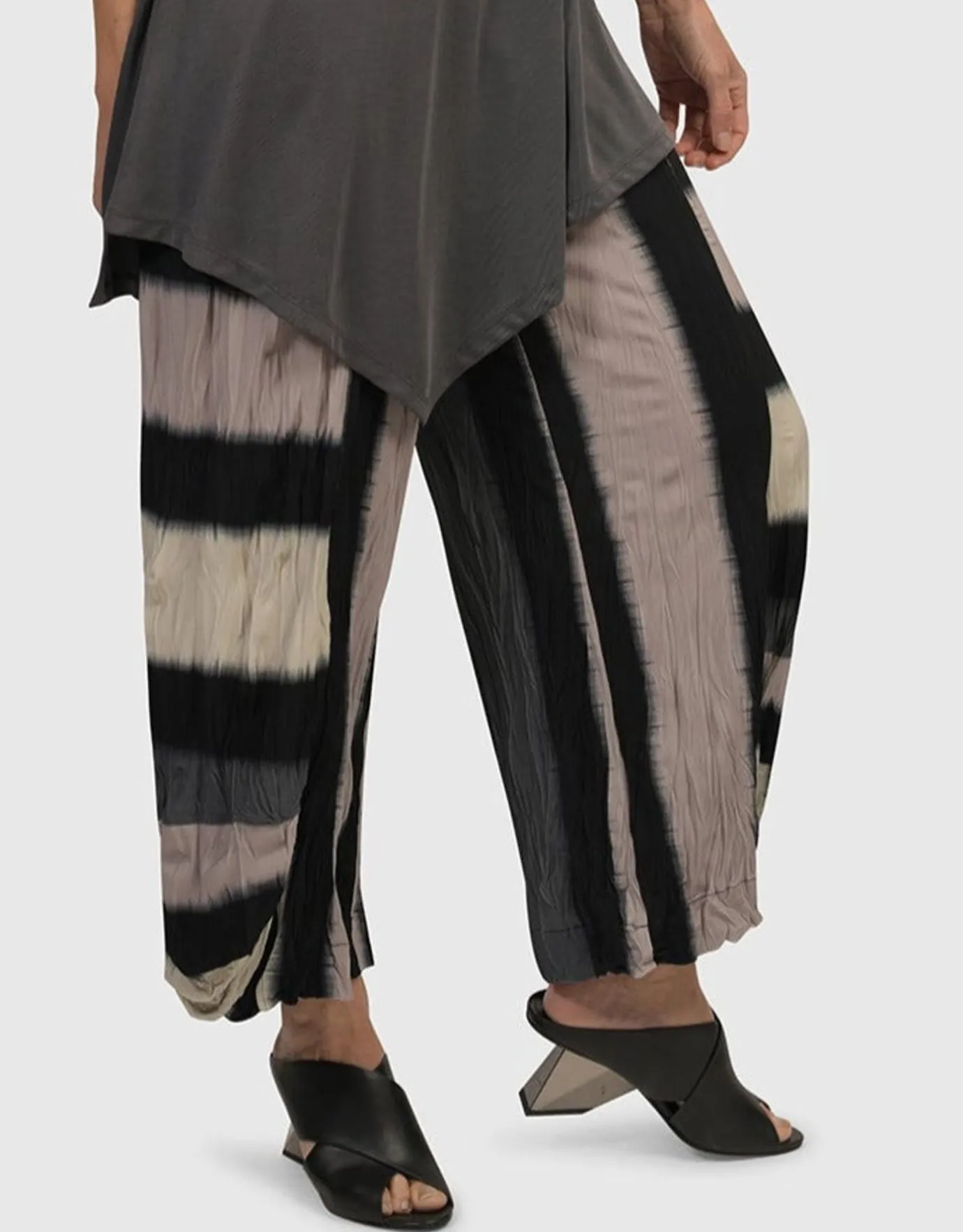 Women Alembika Plus<Jess Crinkle Punto Pants, Stripe