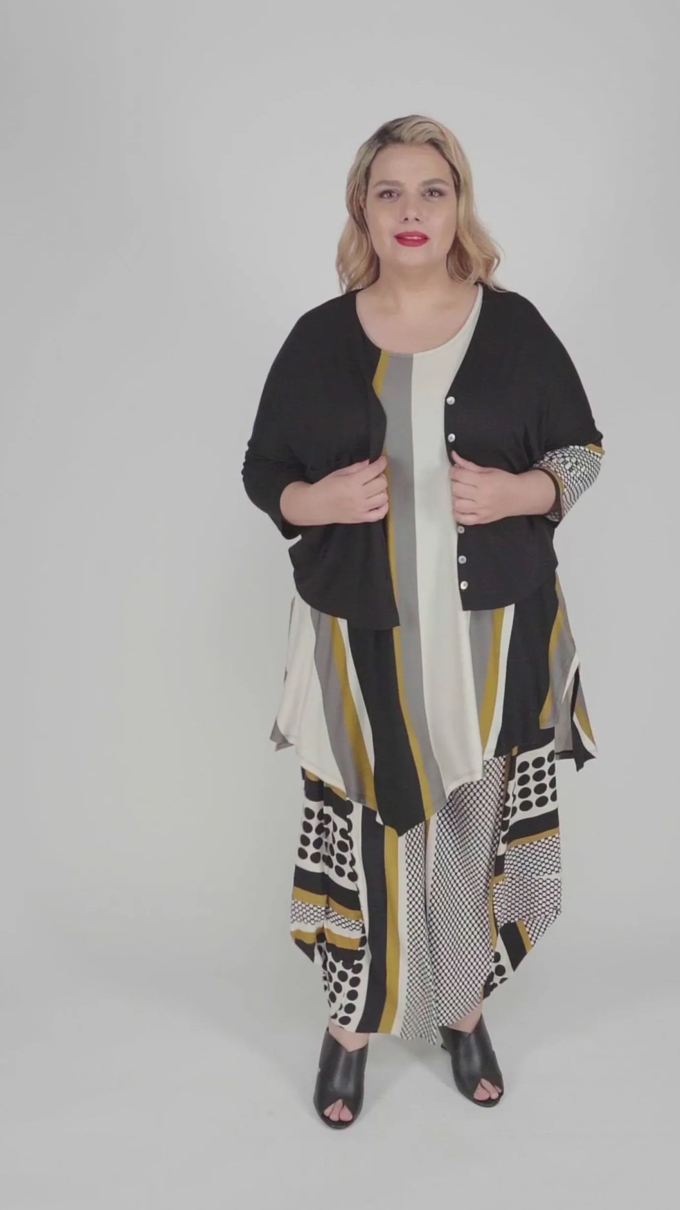 Women Alembika Plus<Kenna Crop Cardigan, Circles