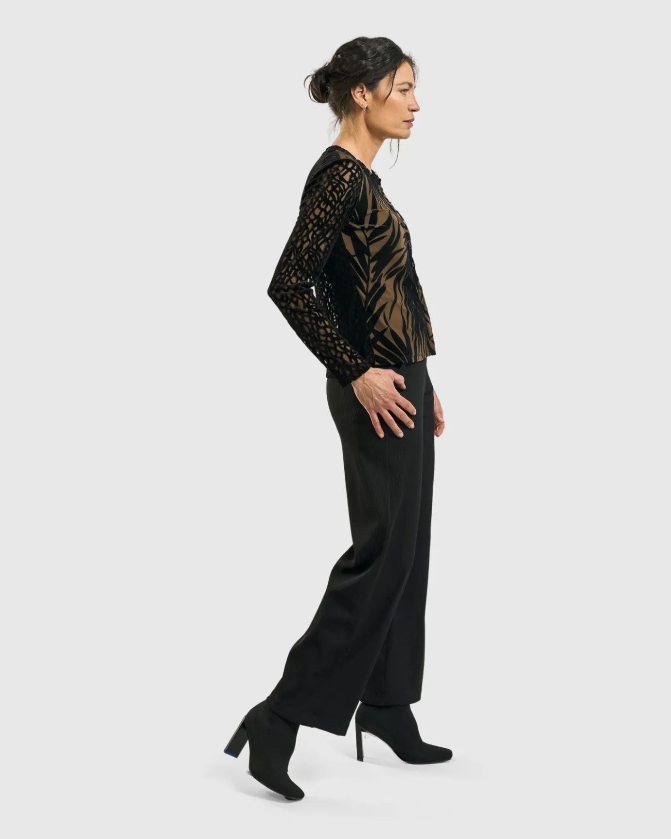 Women Alembika Plus<Kuzco Cropped Cardigan Top, Gold