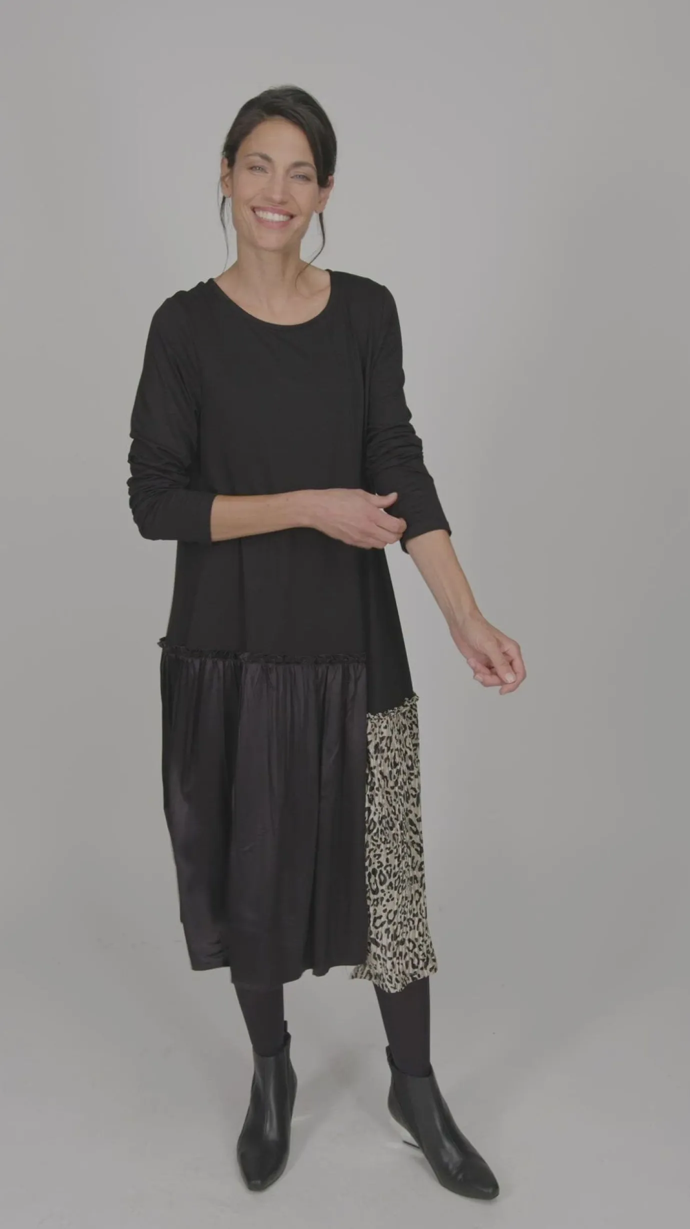 Women Alembika Dresses<Leo A-Line Midi Dress