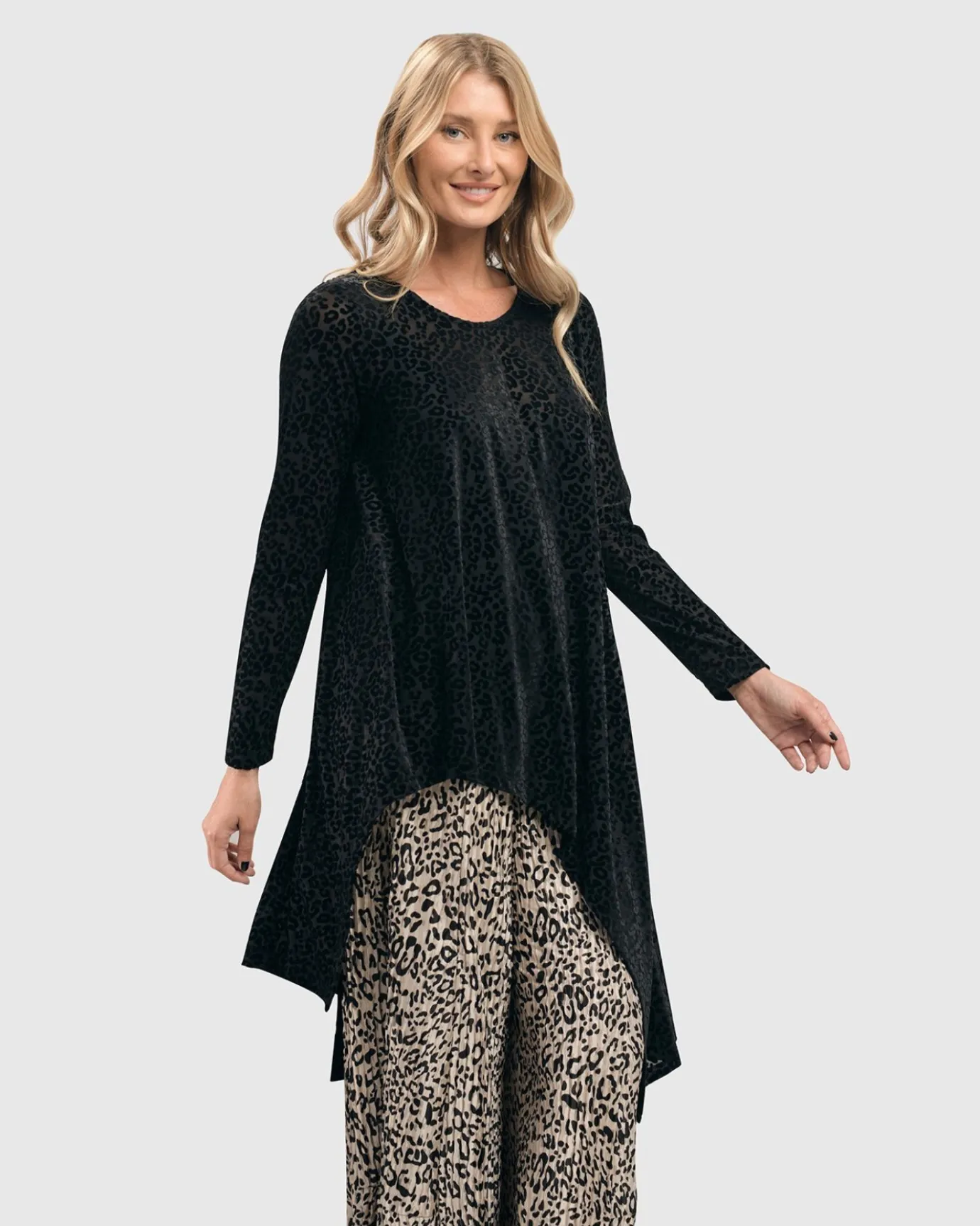 Women Alembika Tops & Tunics<Leo Flocked Velvet Hi-Lo Tunic Top, Black