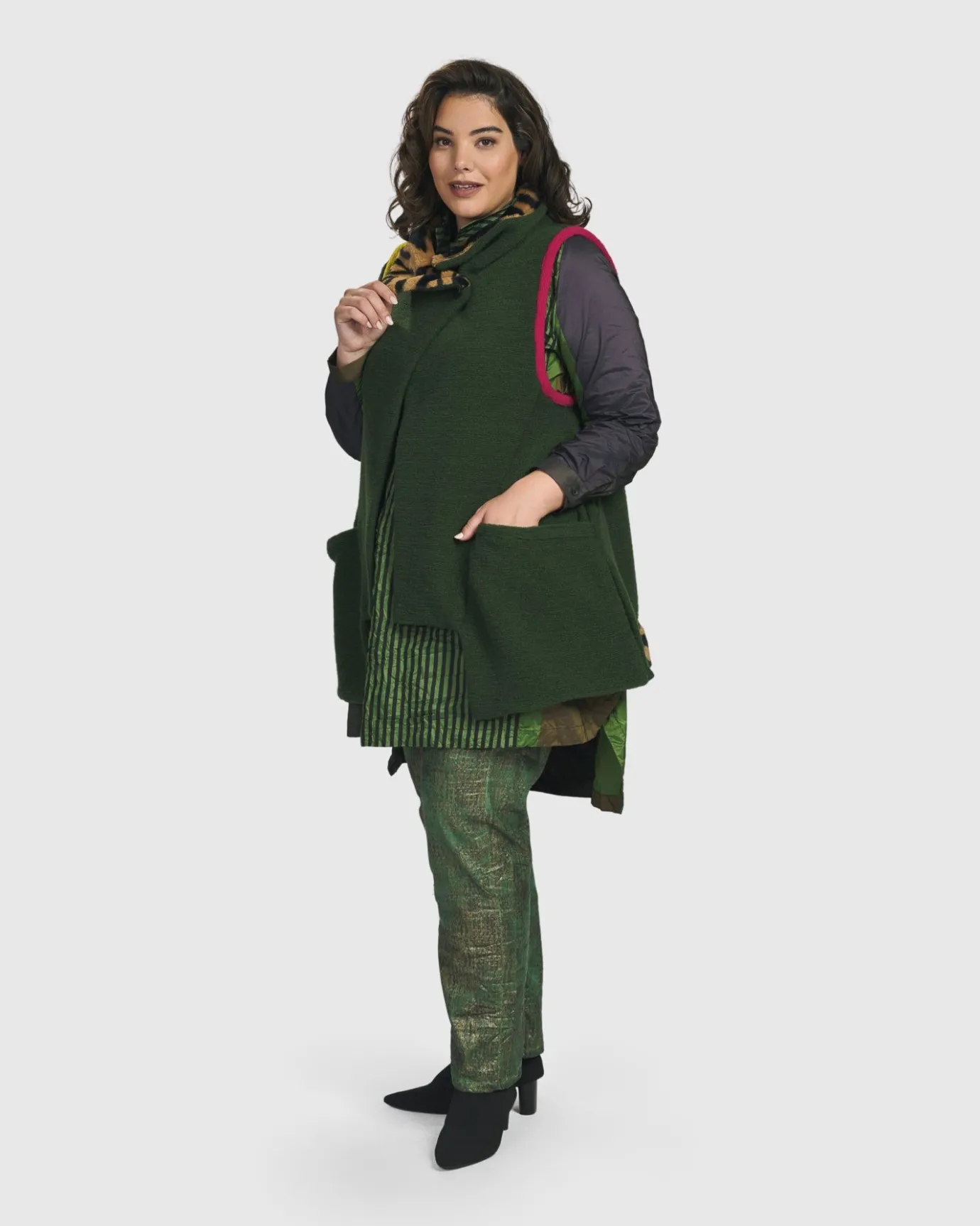 Women Alembika Jackets<Life's A Thrill Vest, Hunter