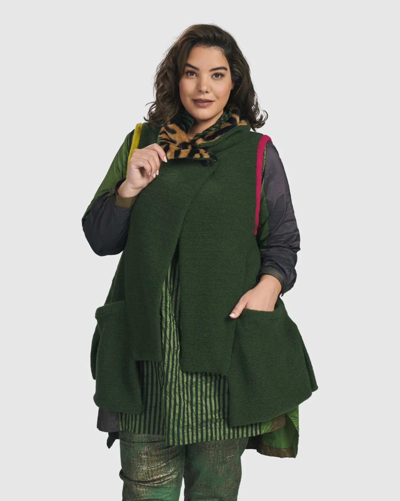 Women Alembika Jackets<Life's A Thrill Vest, Hunter
