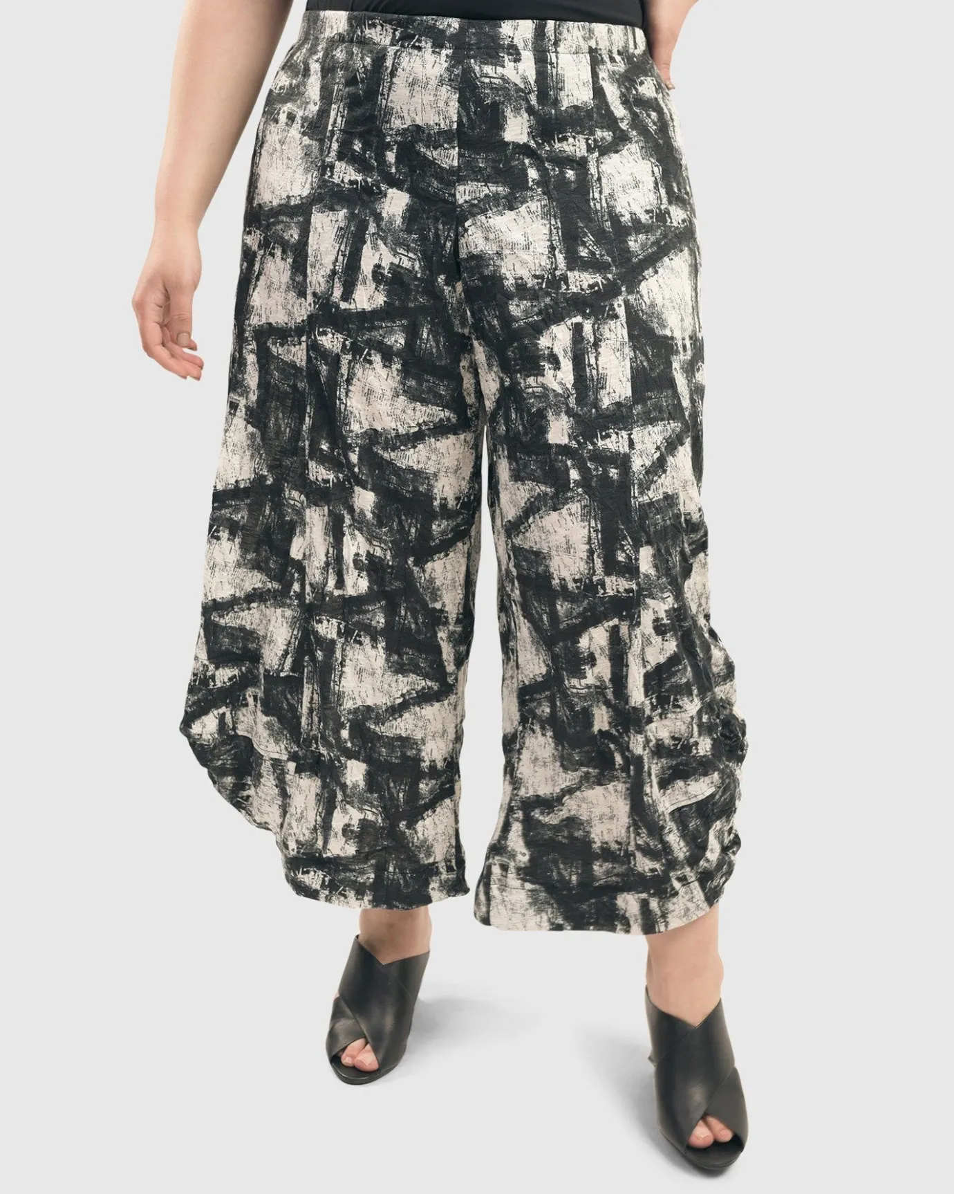 Women Alembika Pants & Skirts<Marble Crinkle Punto Pants, Black
