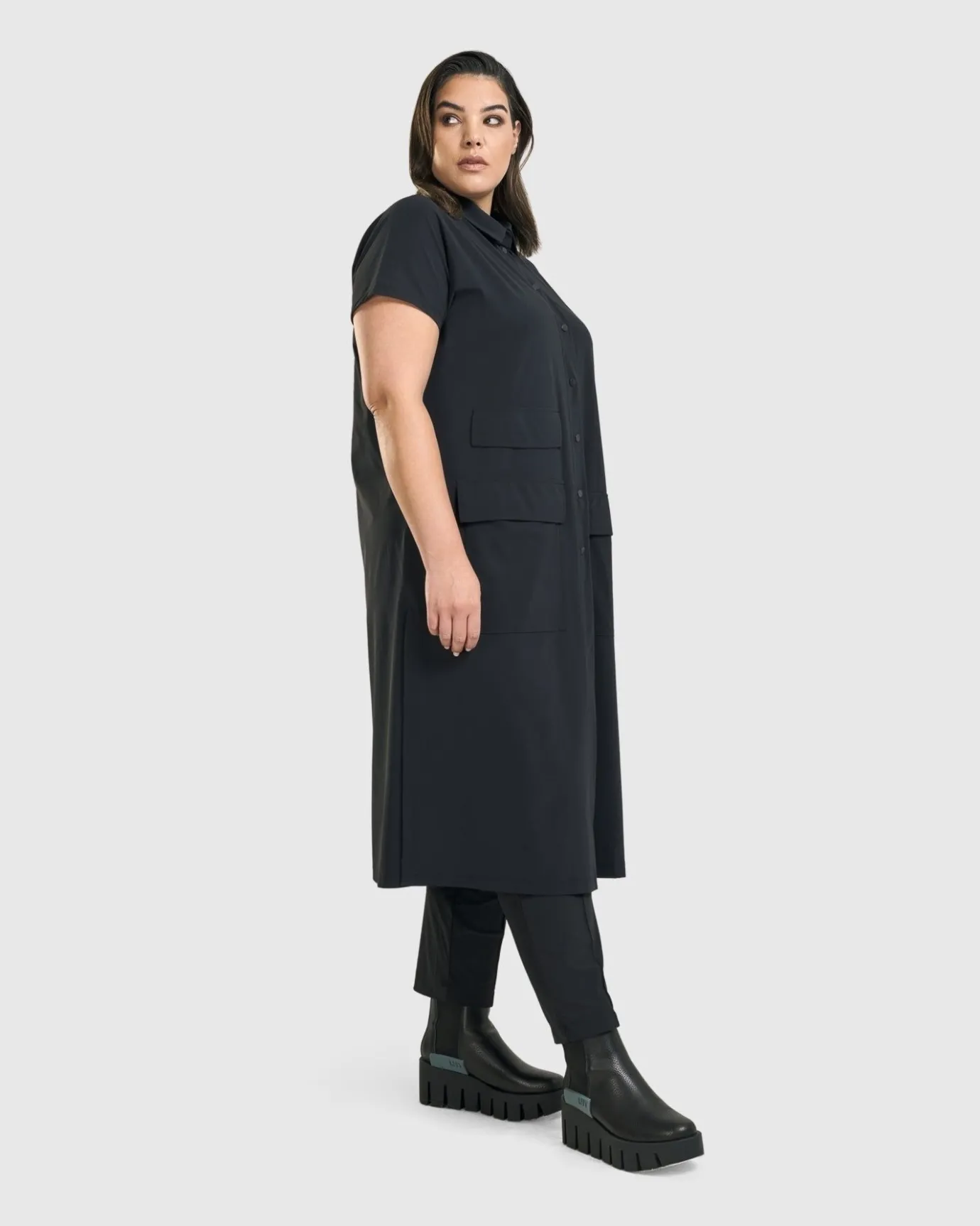 Women Alembika Plus<Matrix Short Sleeve Duster, Black