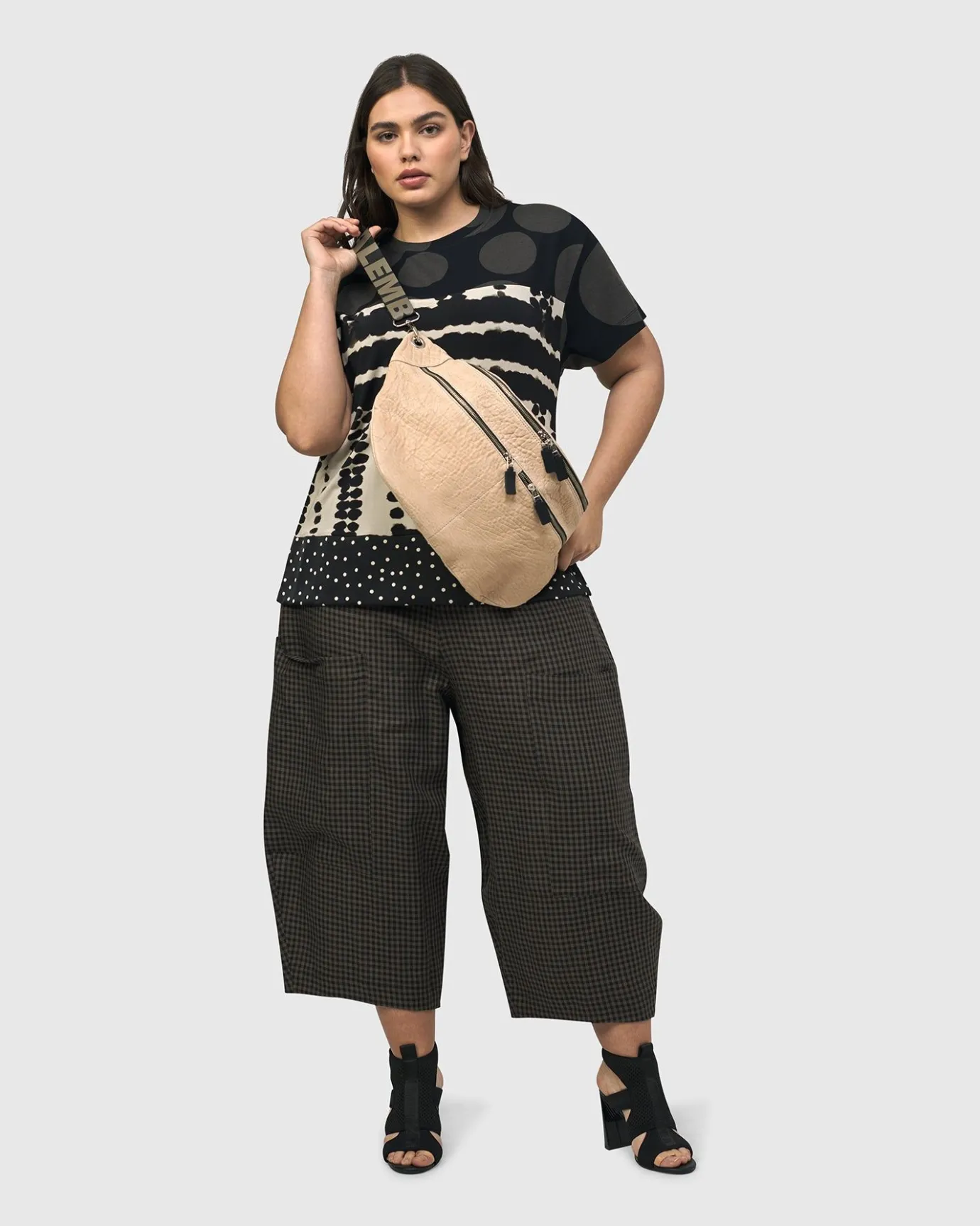 Women Alembika Plus<Mountaineer Tee, Savanna