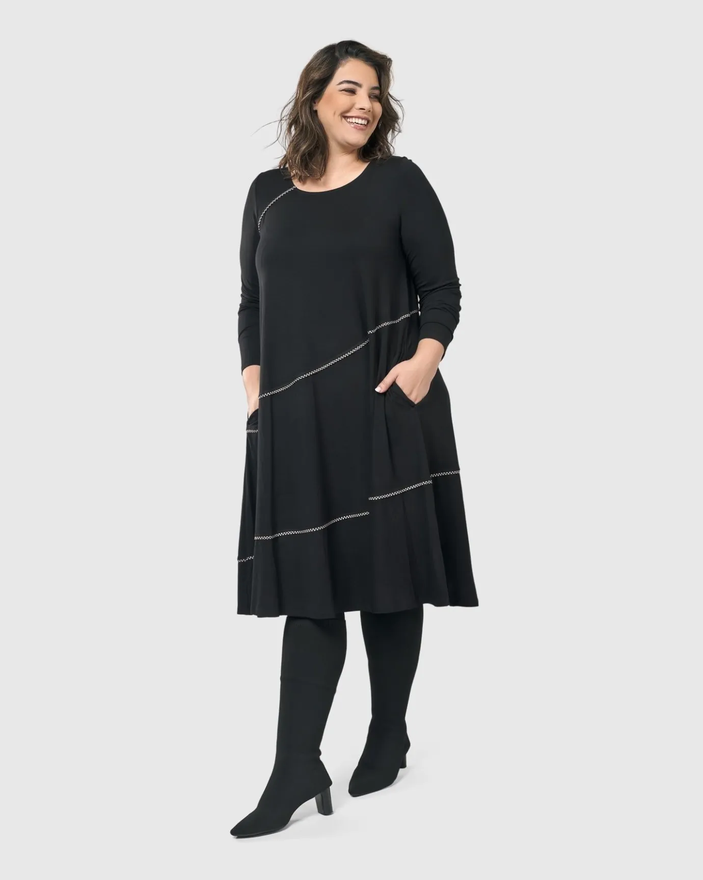 Women Alembika Plus<Nightingale Pullover Midi Dress, Black