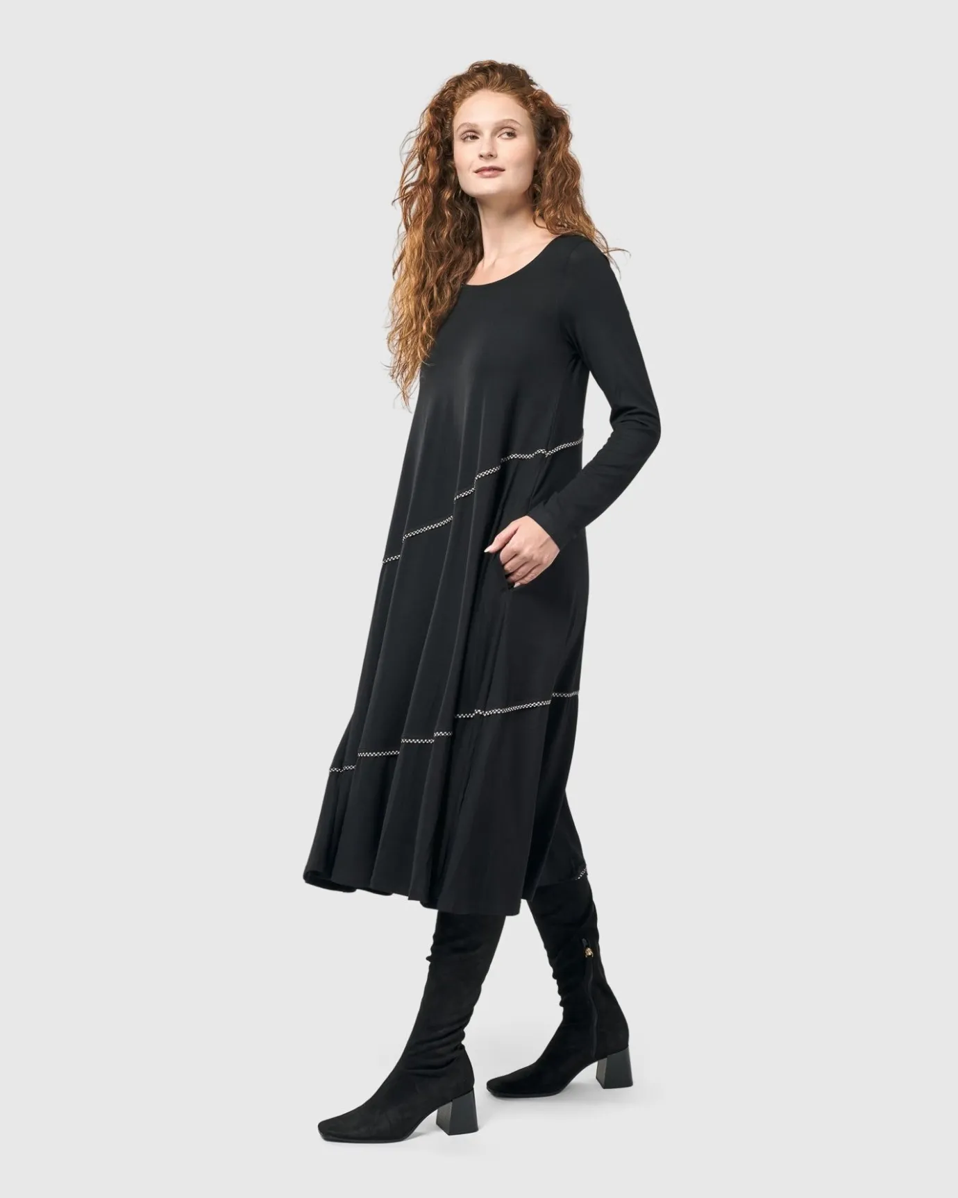 Women Alembika Plus<Nightingale Pullover Midi Dress, Black