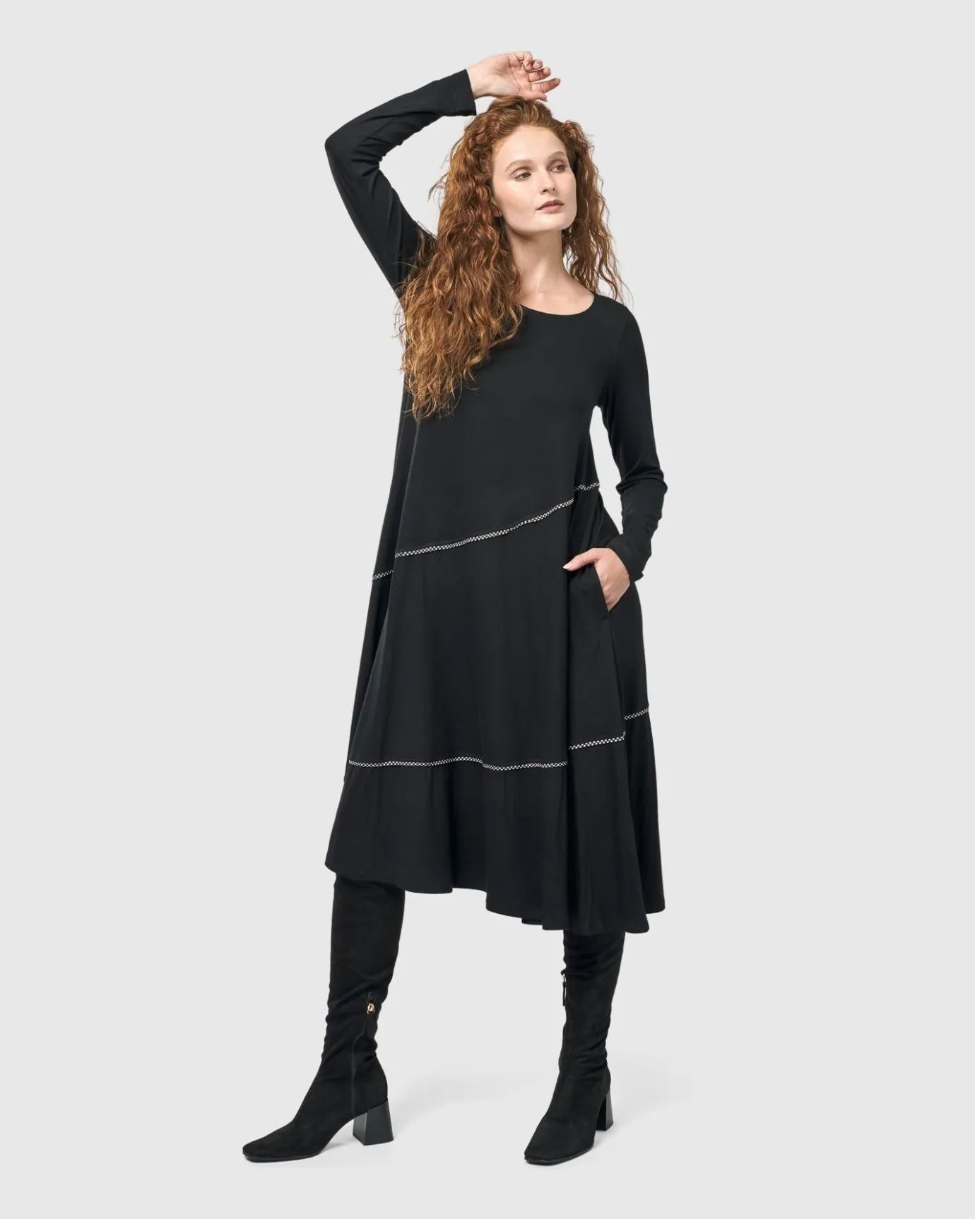 Women Alembika Plus<Nightingale Pullover Midi Dress, Black