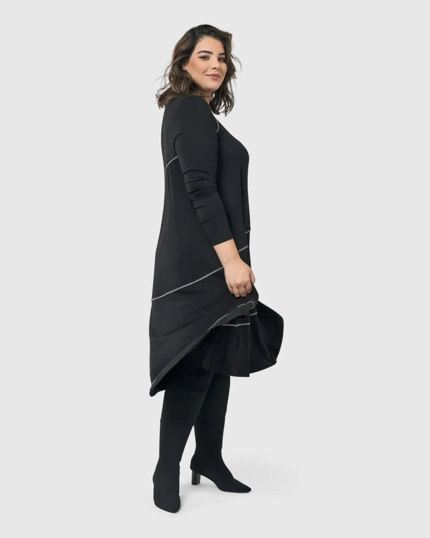 Women Alembika Plus<Nightingale Pullover Midi Dress, Black