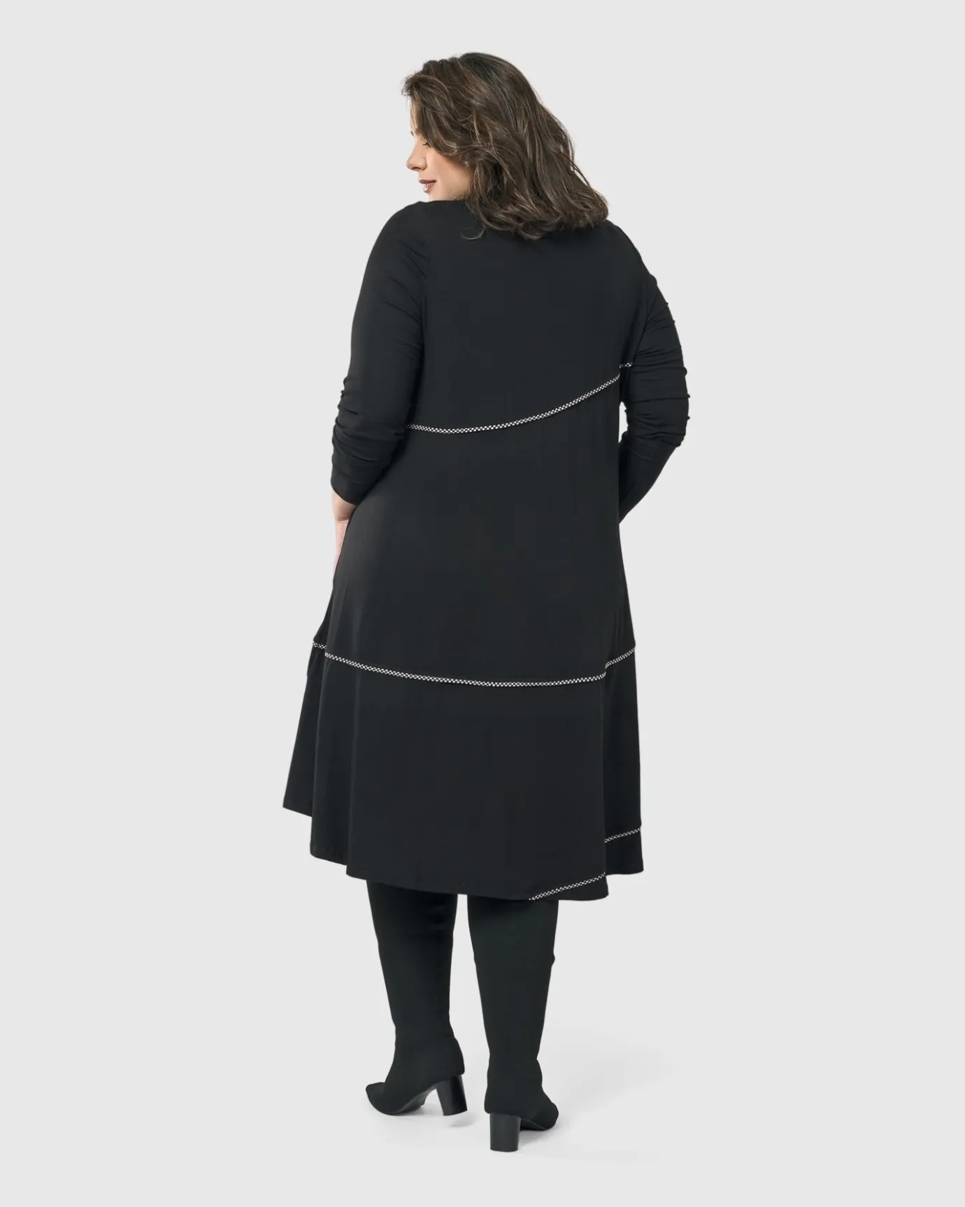 Women Alembika Plus<Nightingale Pullover Midi Dress, Black