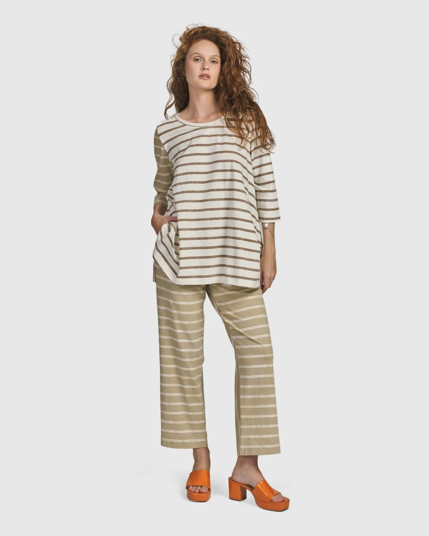 Women Alembika Plus<Oasis Bell Top, Cream