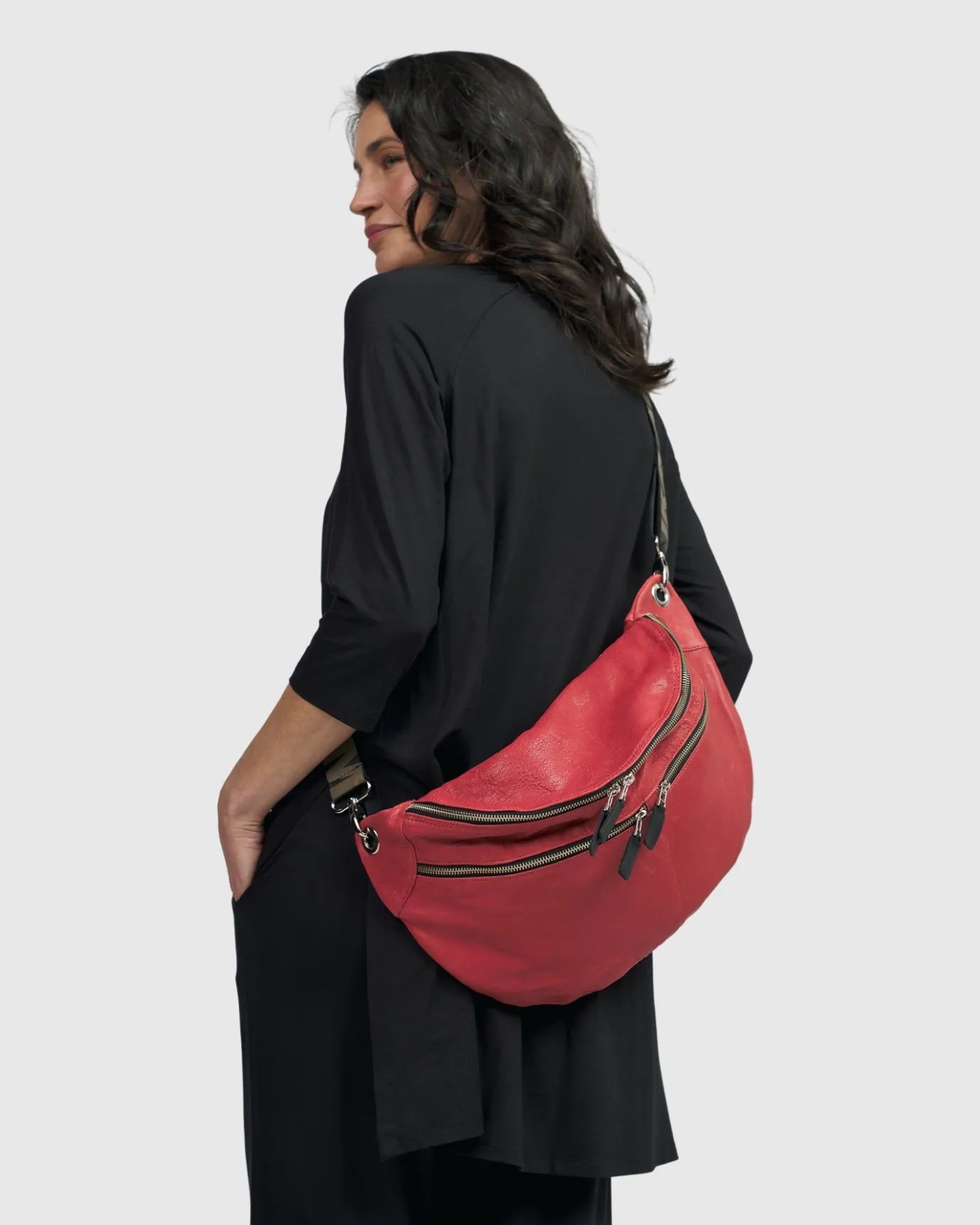 Women Alembika Accessories<On-The-Go Large Sling Bag, Vermillion