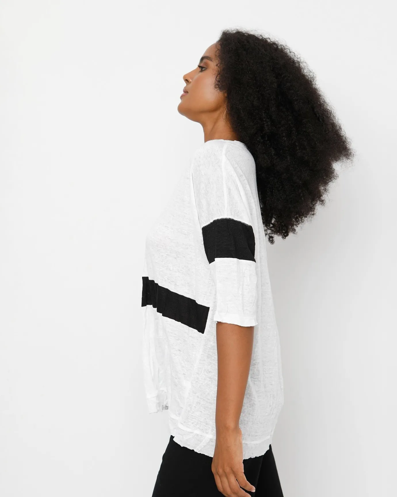 Women Alembika Tops & Tunics<Ozai N Ku Block V-Neck Tee, White