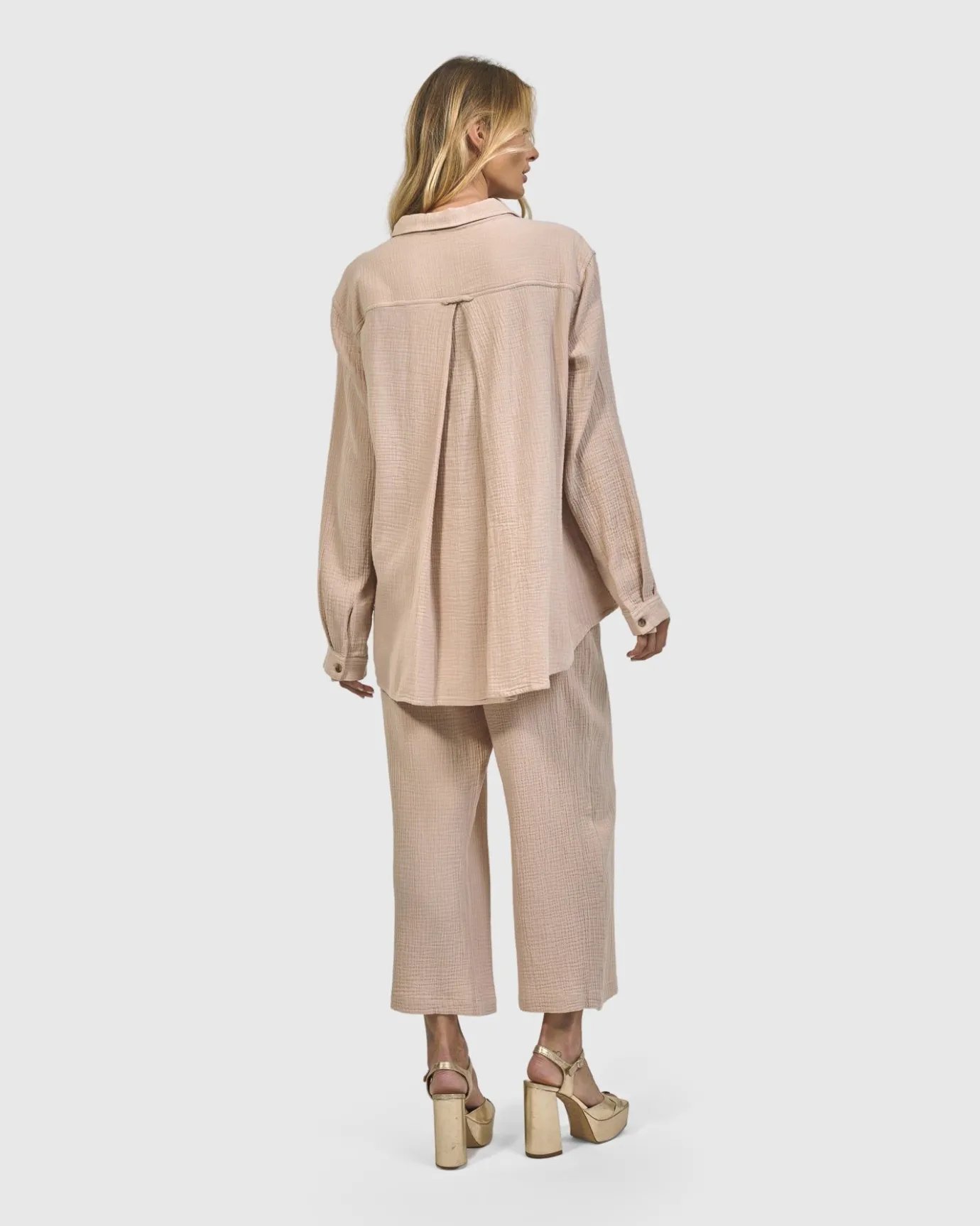 Women Alembika Plus<Recreation Button Down Top, Sand